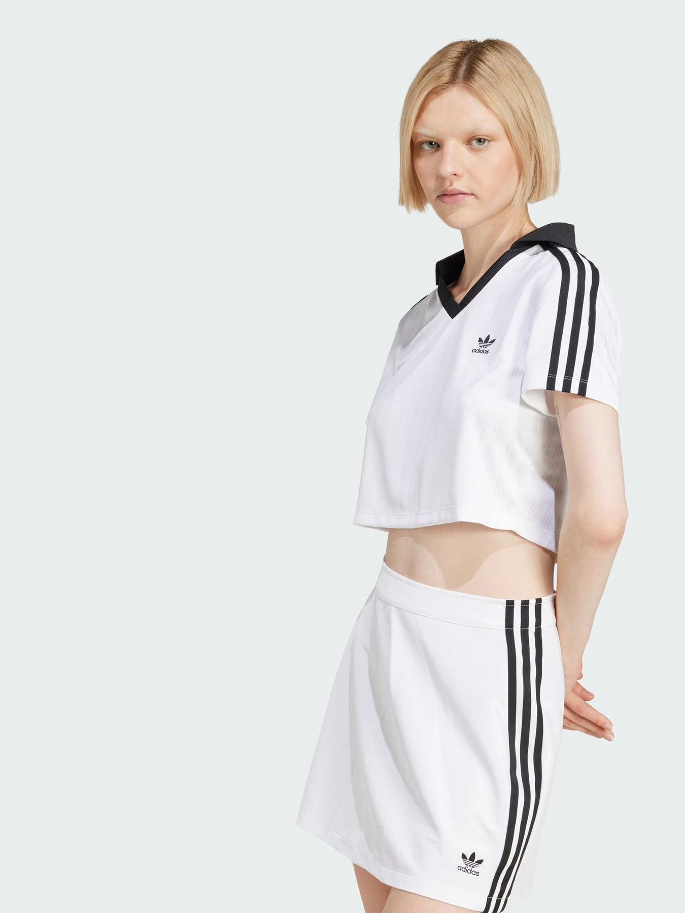 Футболки і поло Adidas Adicolor модель JD2608 Футболки і поло Adidas Adicolor модель JD2608 Фото