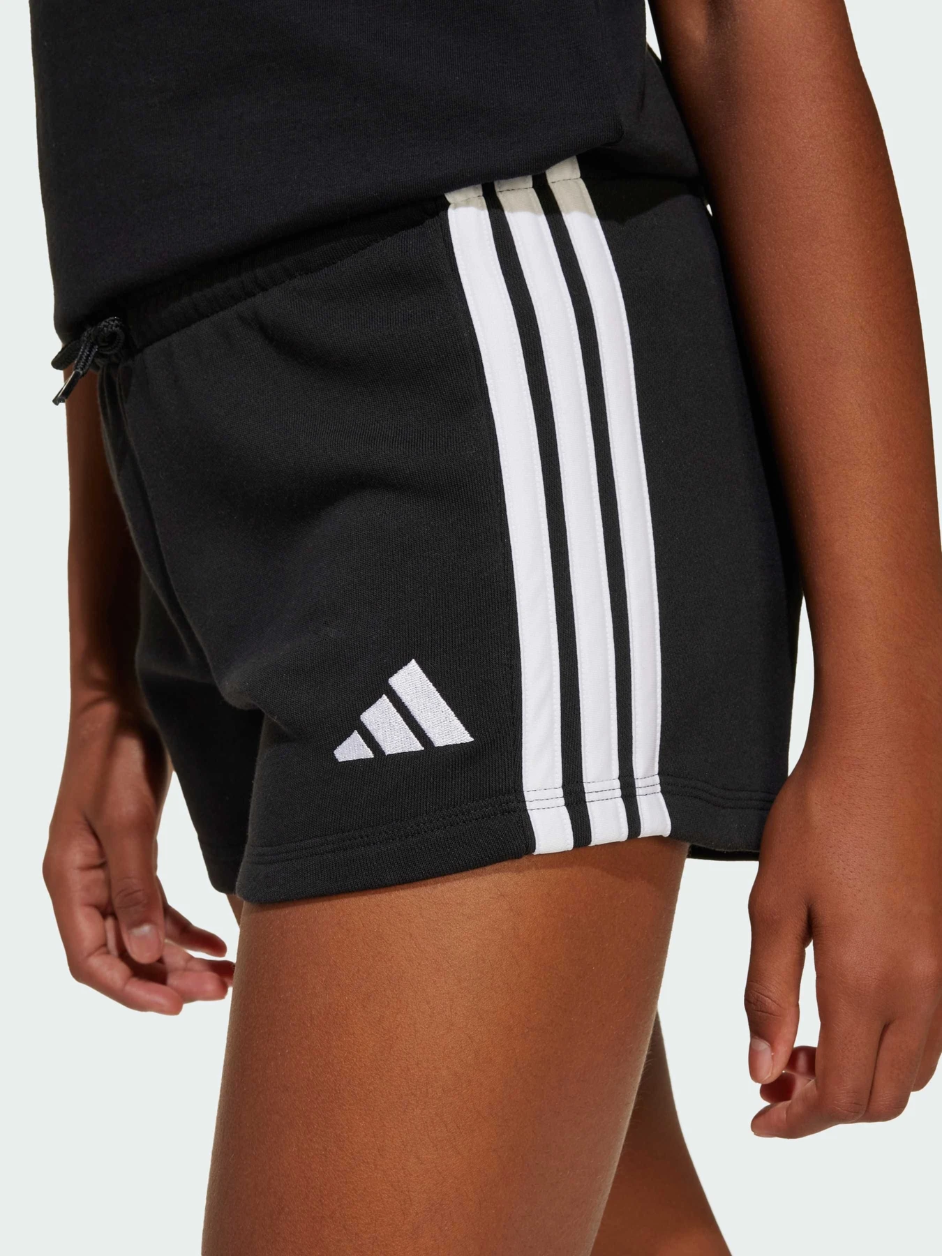 Шорты Adidas модель JJ3386 Фото