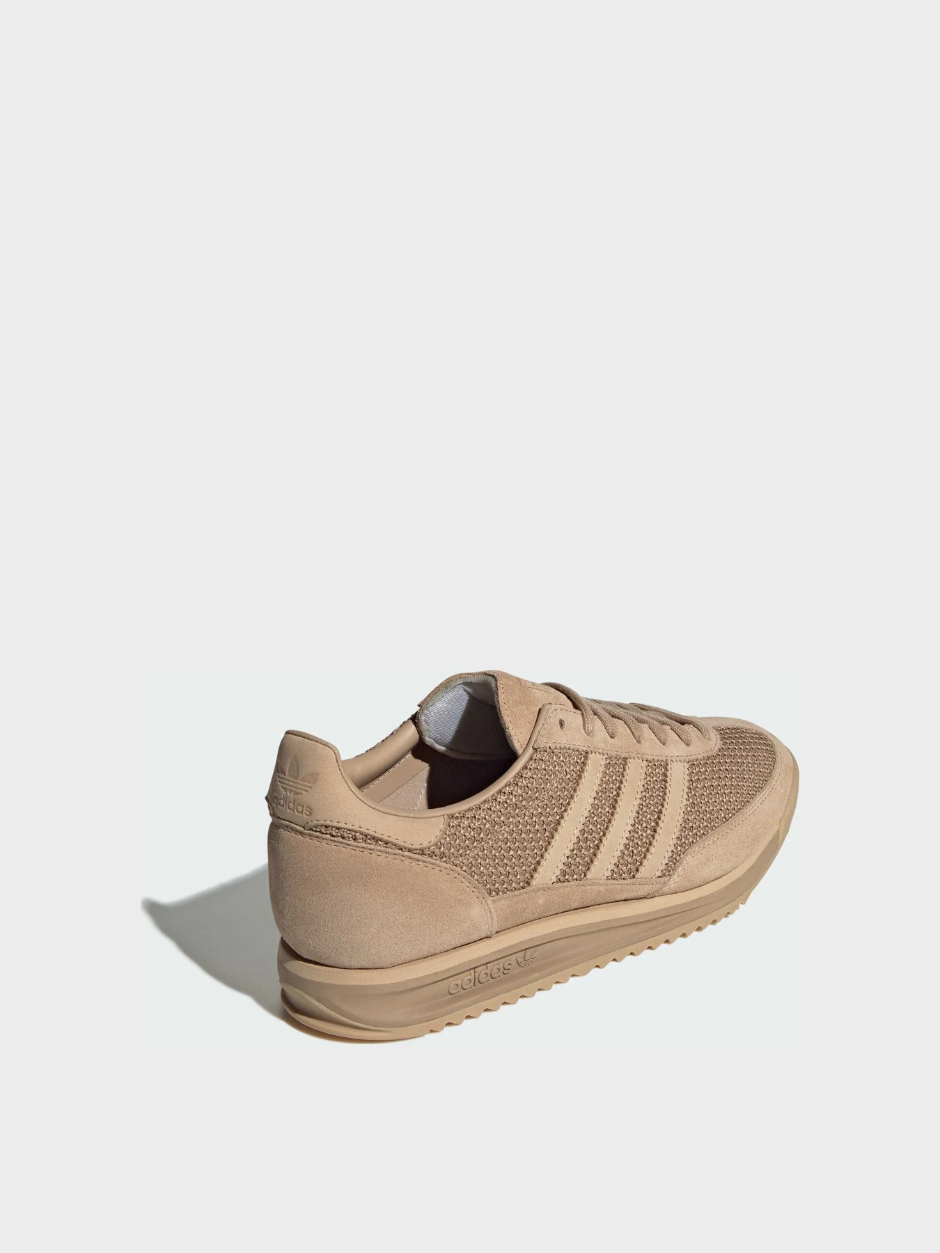 Кроссовки Adidas модель JH5104 Кроссовки Adidas модель JH5104 Фото