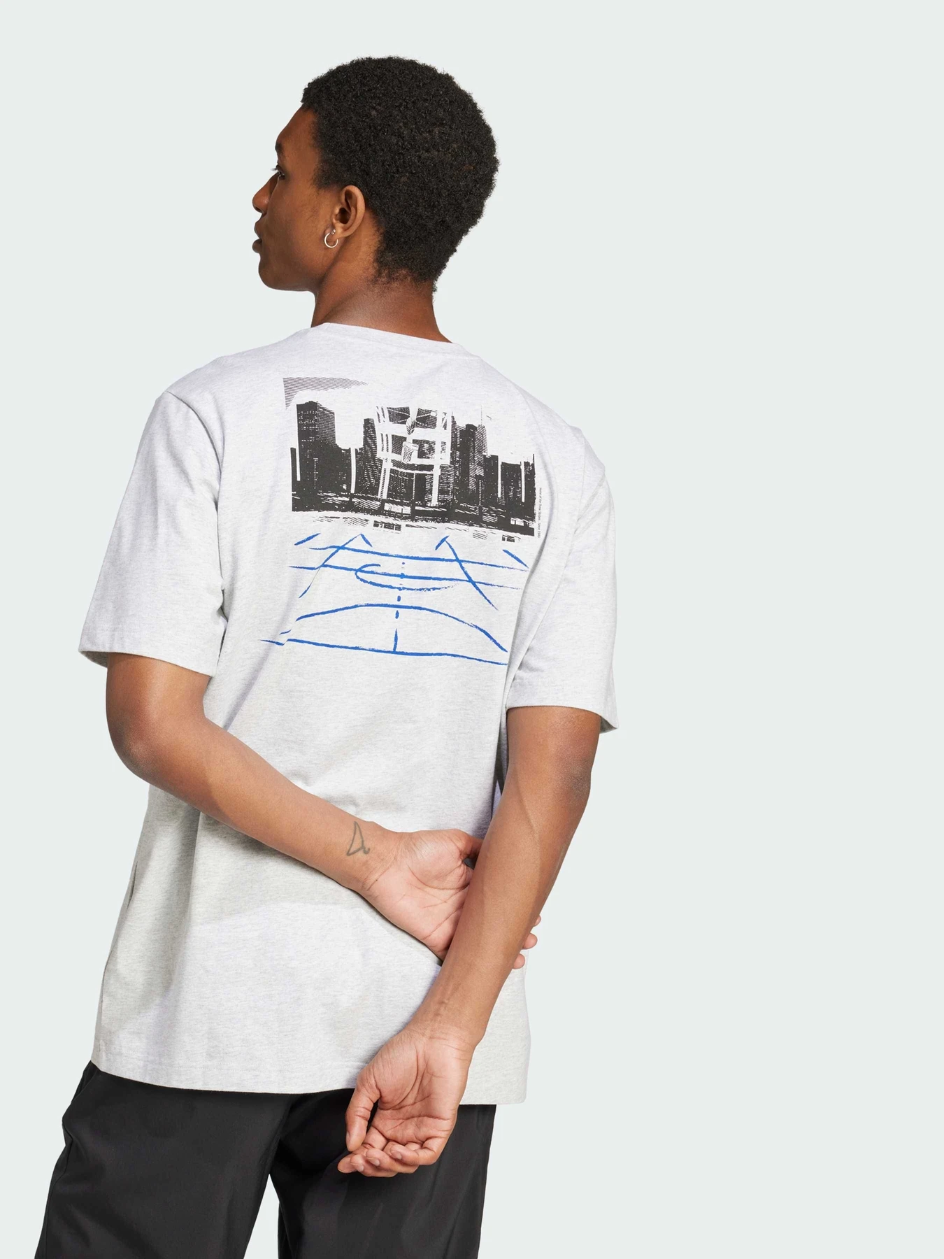 Футболки и поло Adidas модель JN6953 Футболки и поло Adidas модель JN6953 Фото