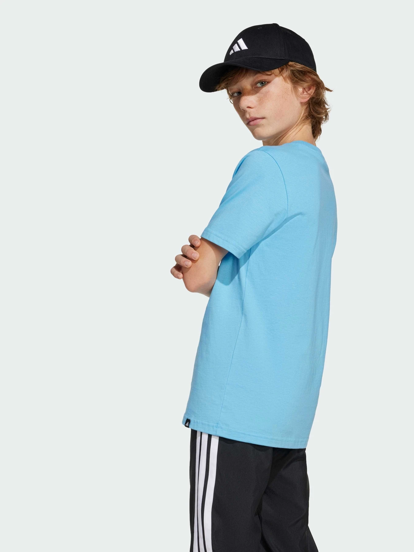Футболки и поло Adidas модель JJ1413 Футболки и поло Adidas модель JJ1413 Фото
