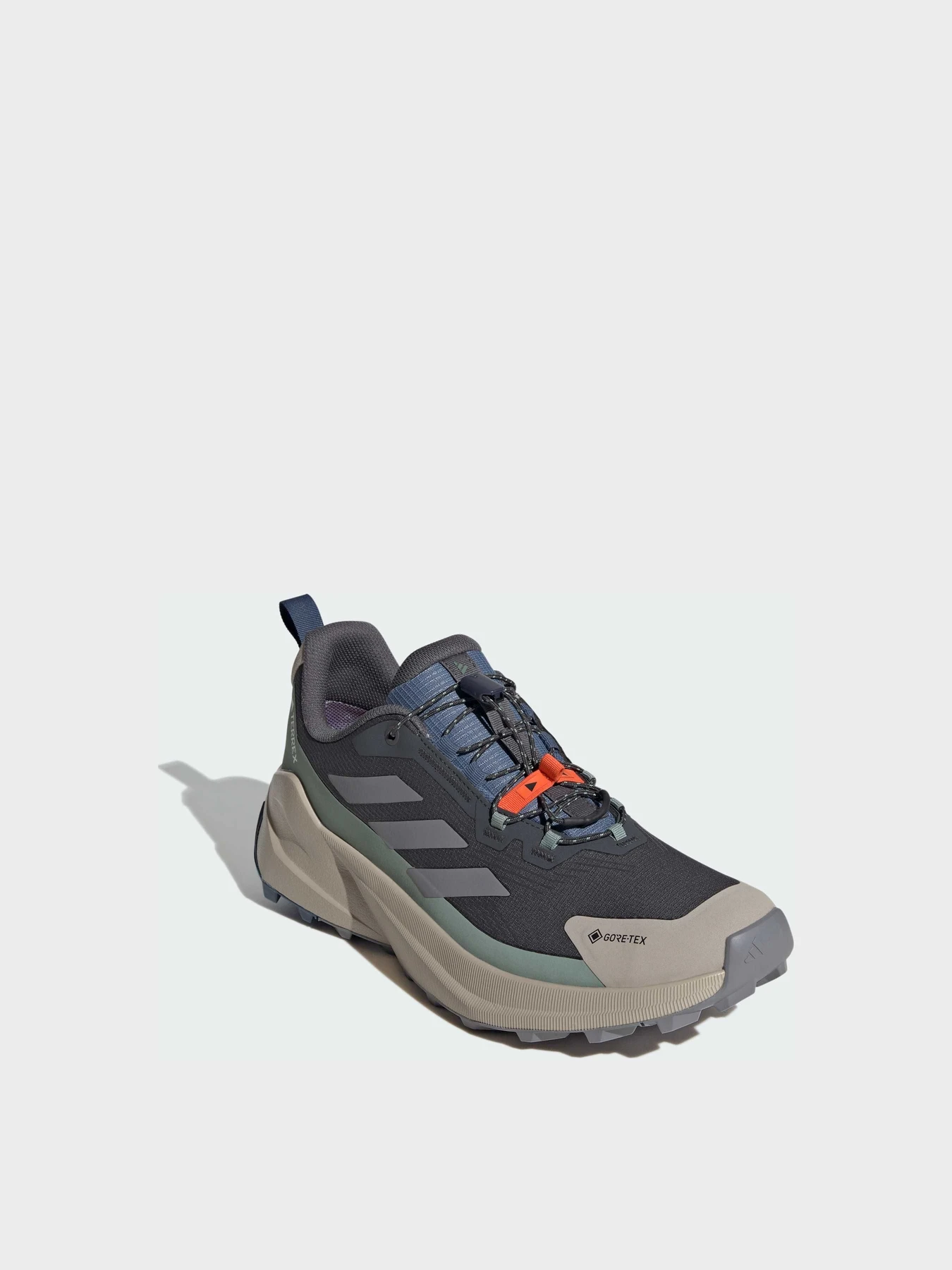 Кроссовки Adidas модель JP5240 Кроссовки Adidas модель JP5240 Фото