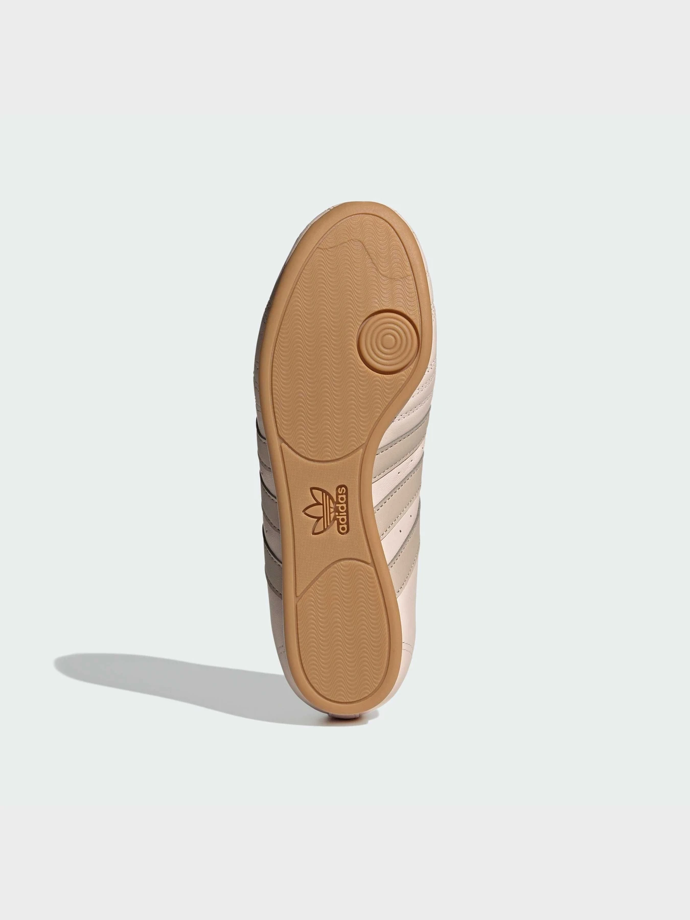Кроссовки Adidas модель JS0304 Кроссовки Adidas модель JS0304 Фото