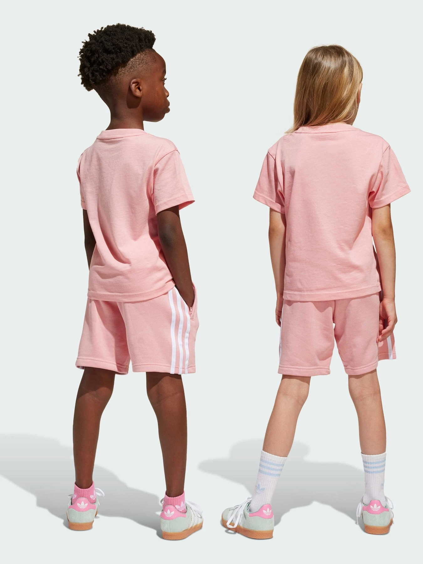 Костюмы Adidas Adicolor модель JC9158 Костюмы Adidas Adicolor модель JC9158 Фото