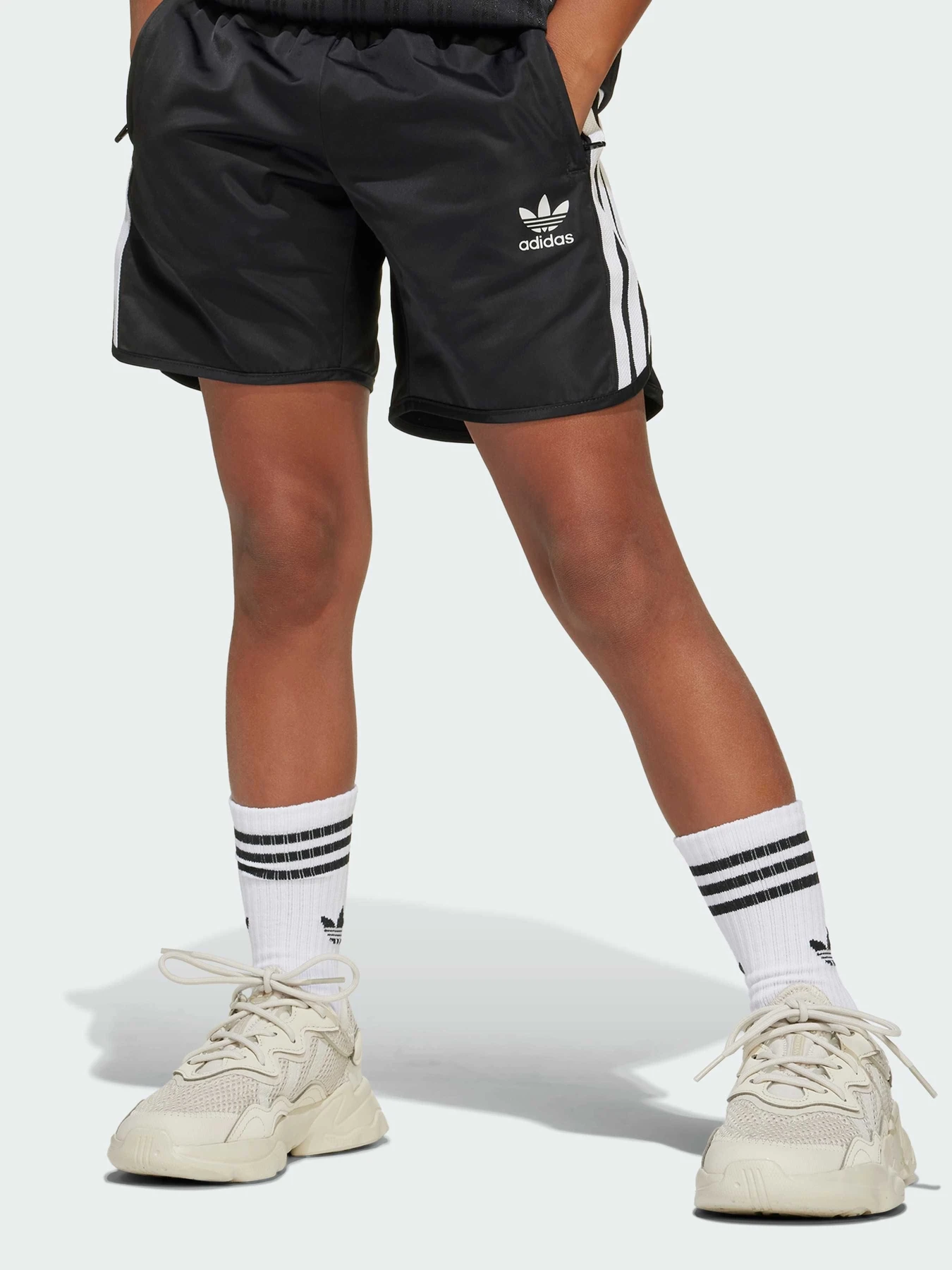 Костюмы Adidas Adicolor модель JC7870 Фото