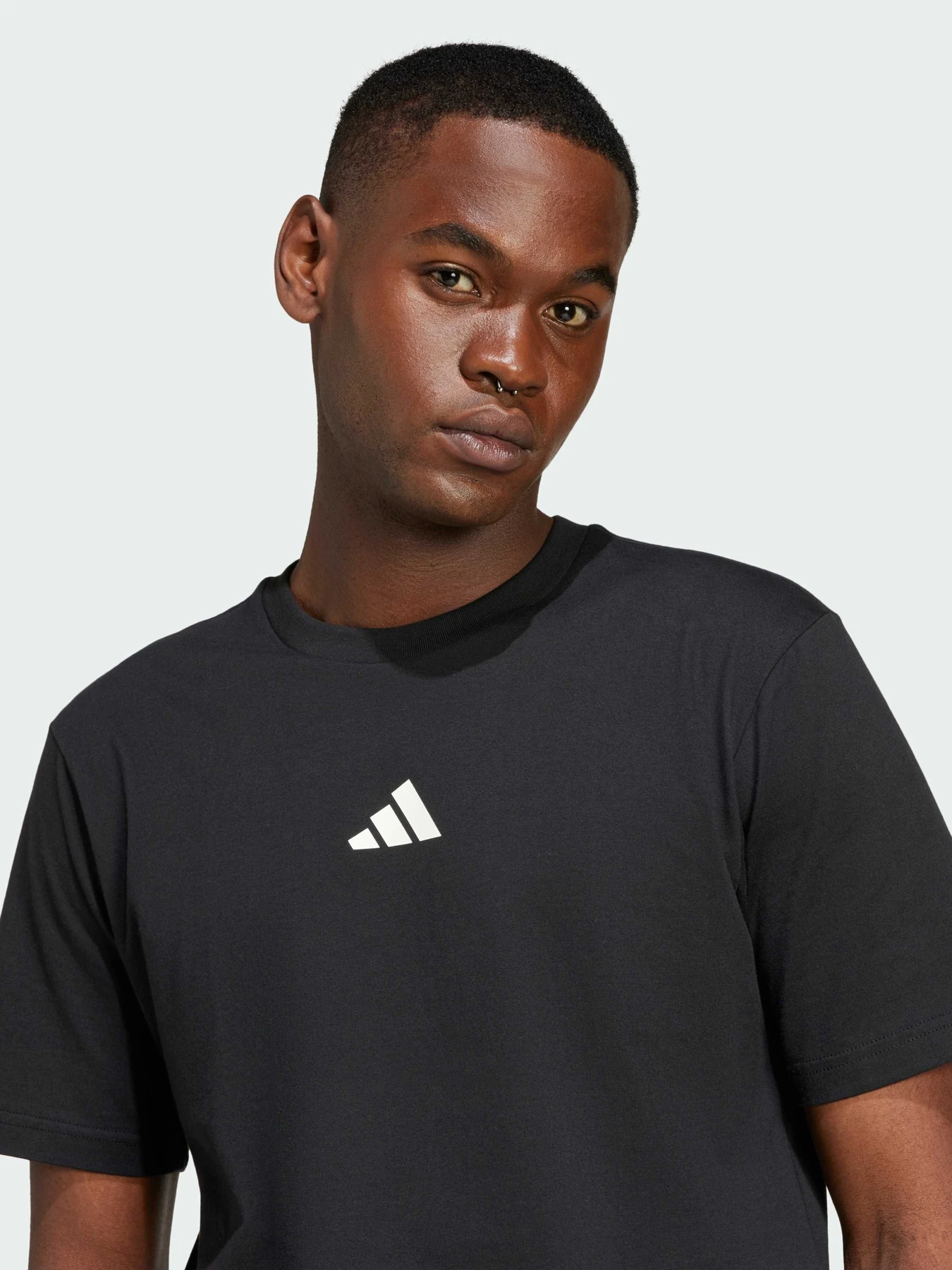 Футболки и поло Adidas модель JI6791 Футболки и поло Adidas модель JI6791 Фото