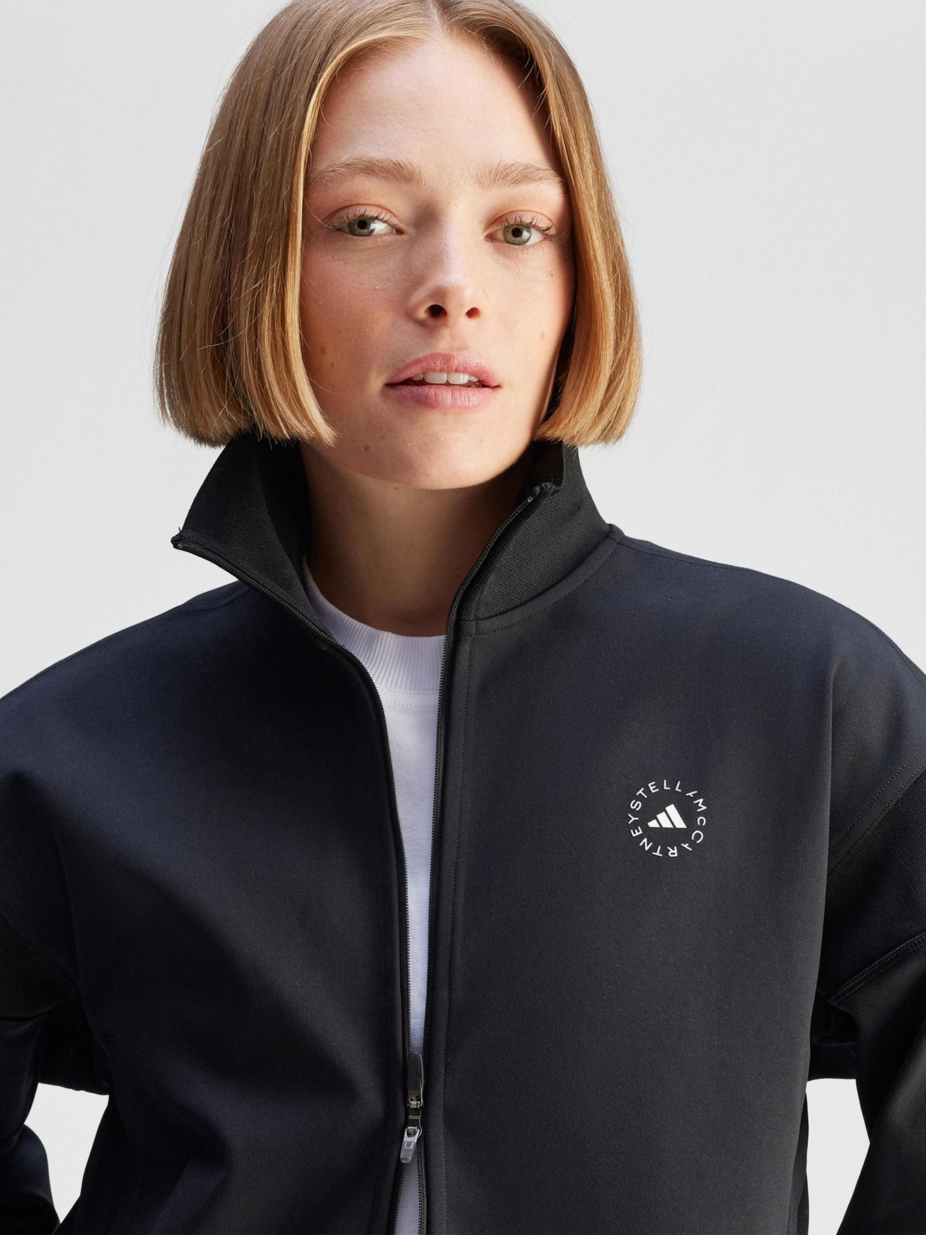 Худи и свитшоты Adidas модель JJ0084 Худи и свитшоты Adidas модель JJ0084 Фото