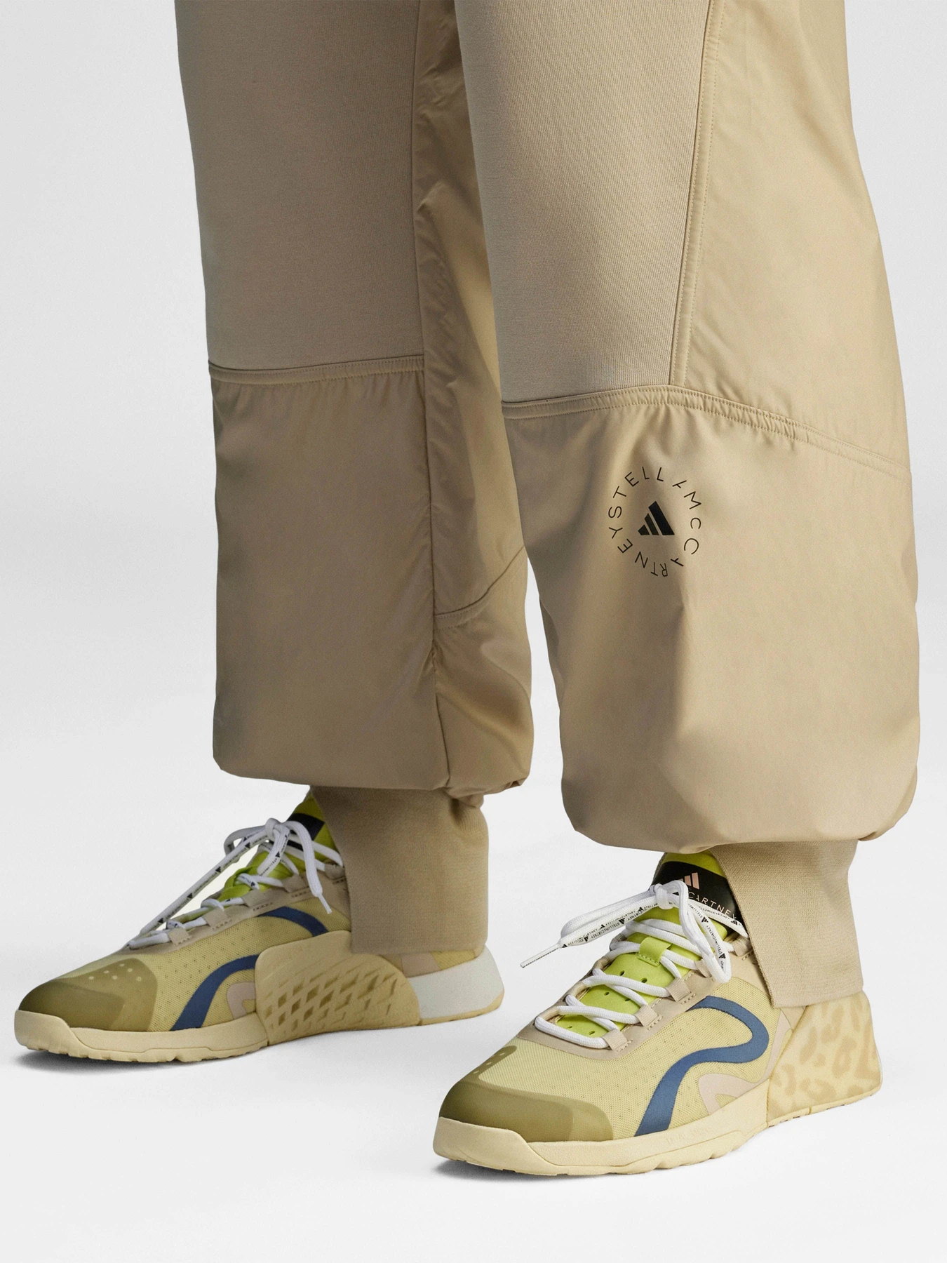 Брюки Adidas модель JG5781 Брюки Adidas модель JG5781 Фото