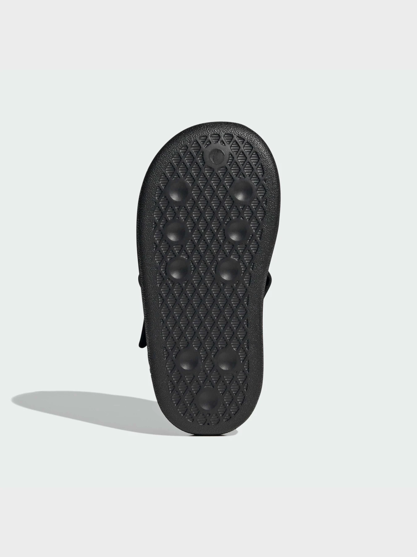Сандалии Adidas Adilette модель IG8167 Сандалии Adidas Adilette модель IG8167 Фото
