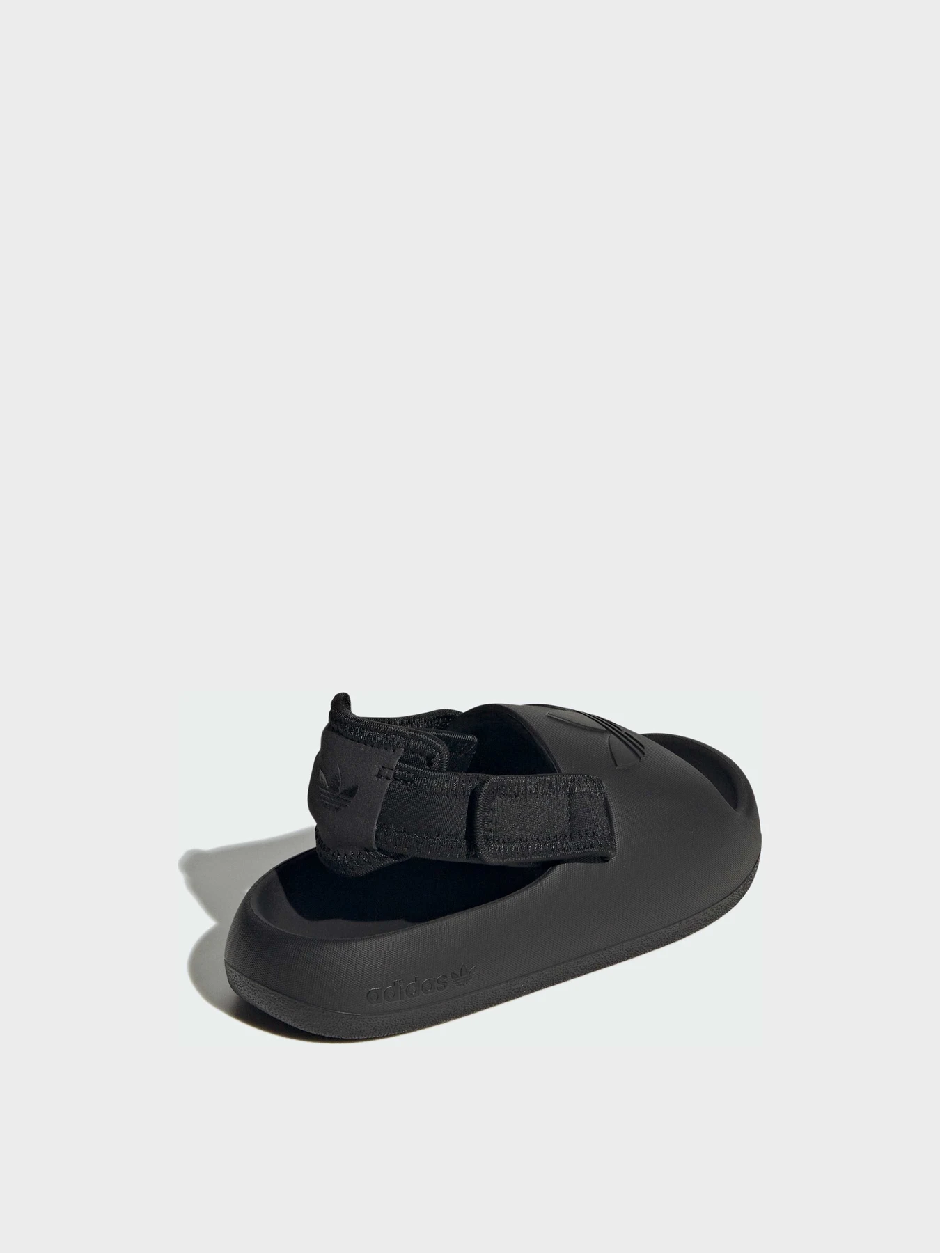 Сандалии Adidas Adilette модель IG8167 Сандалии Adidas Adilette модель IG8167 Фото