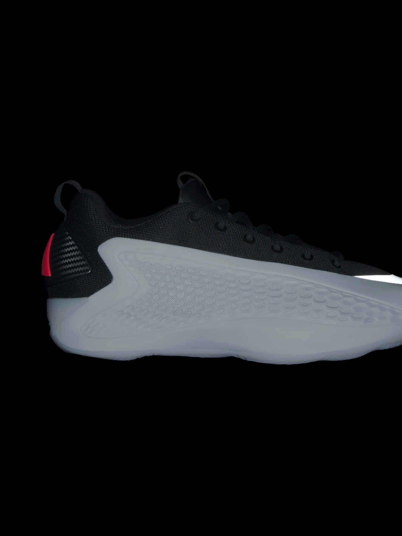 Кроссовки Adidas модель JQ6140 Кроссовки Adidas модель JQ6140 Фото