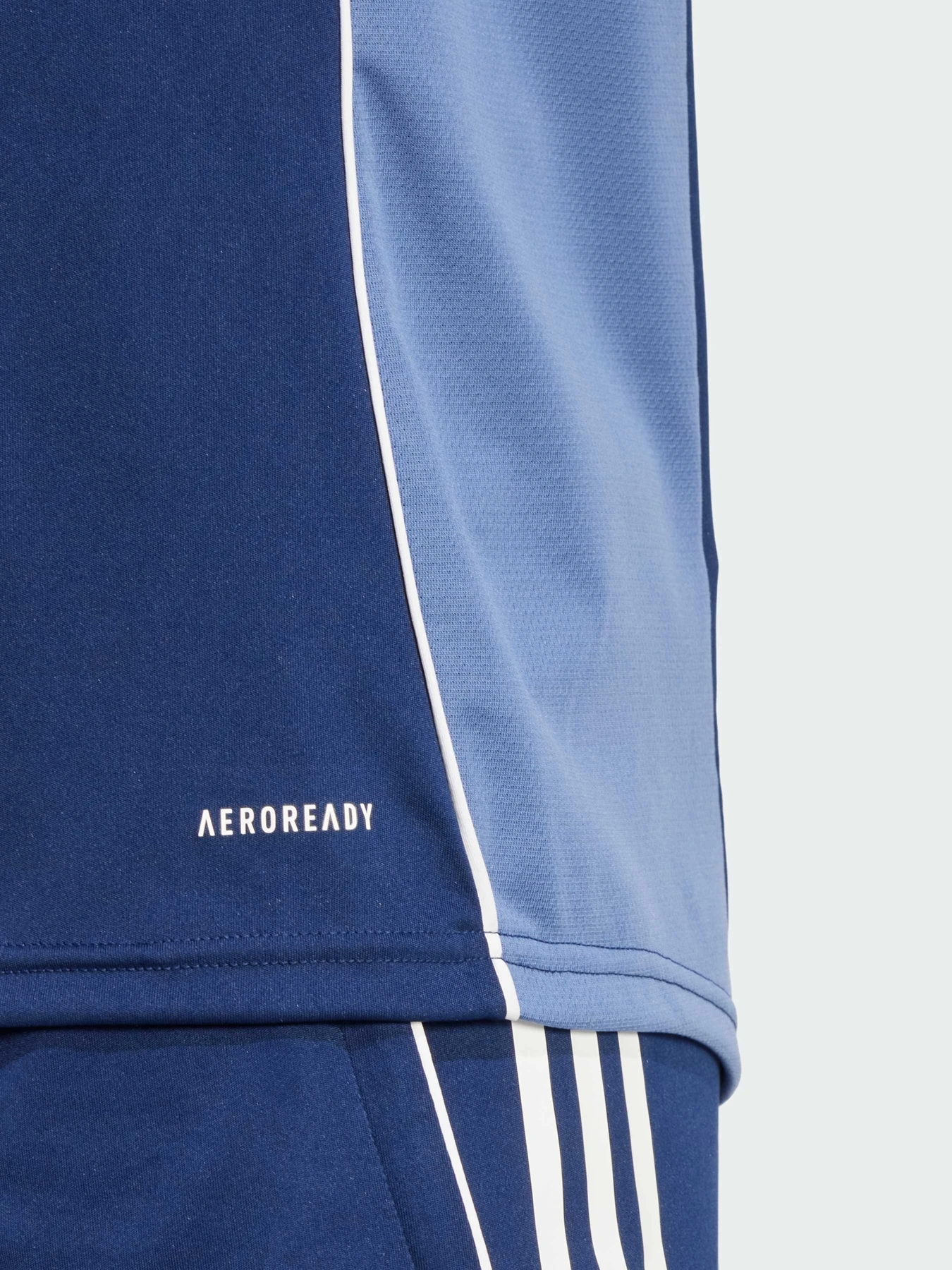 Футболки і поло Adidas Tiro модель JI6555 Футболки і поло Adidas Tiro модель JI6555 Фото