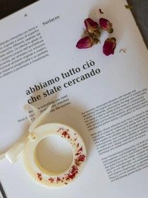 Ароматичне саше кільце "Півонія", аромат - сухоквіти (Півонія), з натурального соєвого воску Candle Design модель 160.2024 Фото