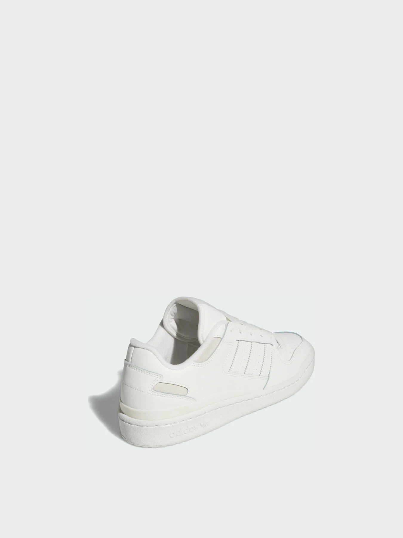 Кроссовки Adidas Forum модель IH7828 Кроссовки Adidas Forum модель IH7828 Фото