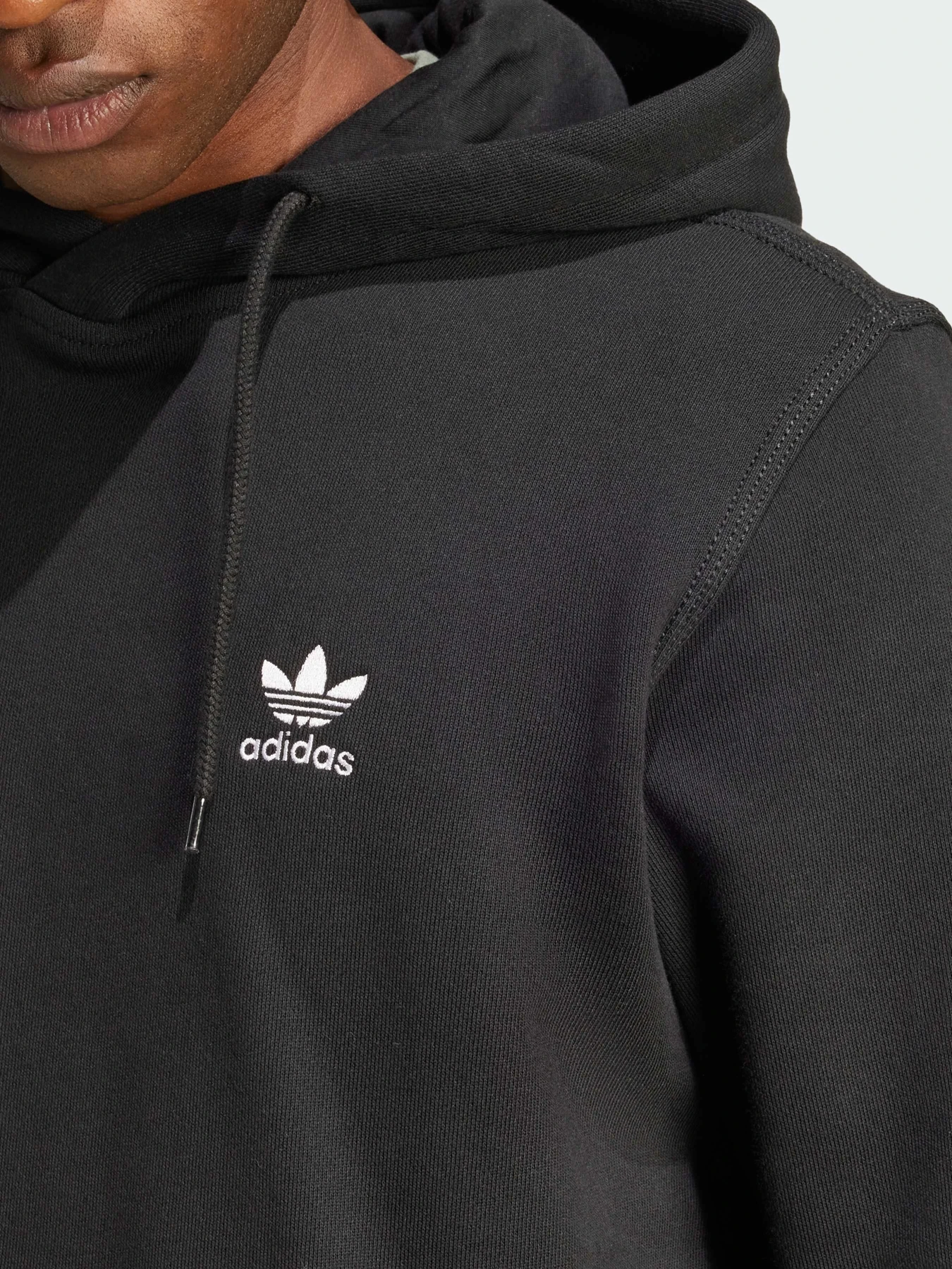 Худи и свитшоты Adidas модель JD2404 Худи и свитшоты Adidas модель JD2404 Фото