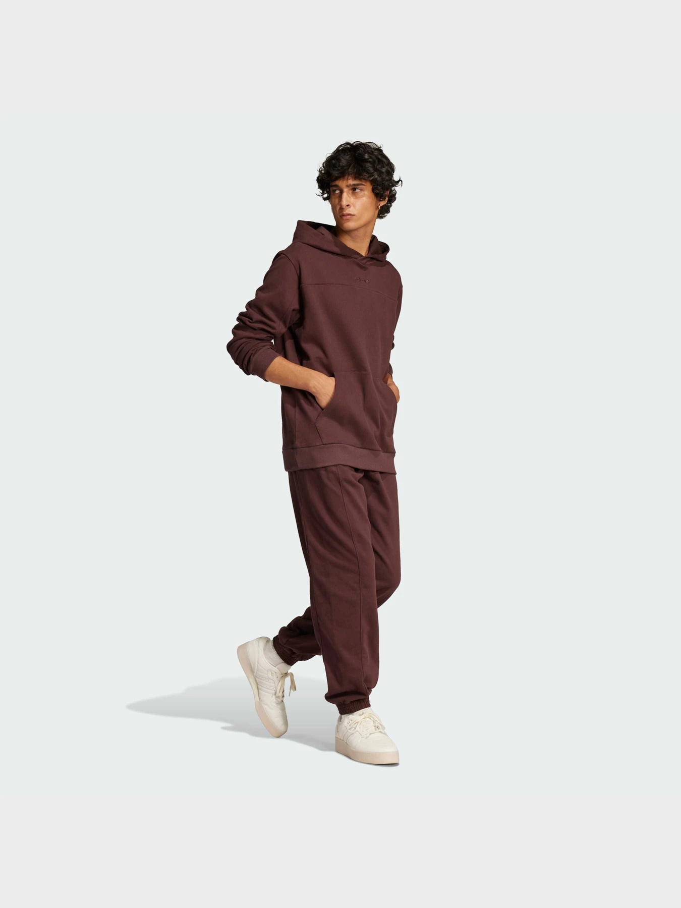 Худі та світшоти Adidas модель JC8351 Худі та світшоти Adidas модель JC8351 Фото