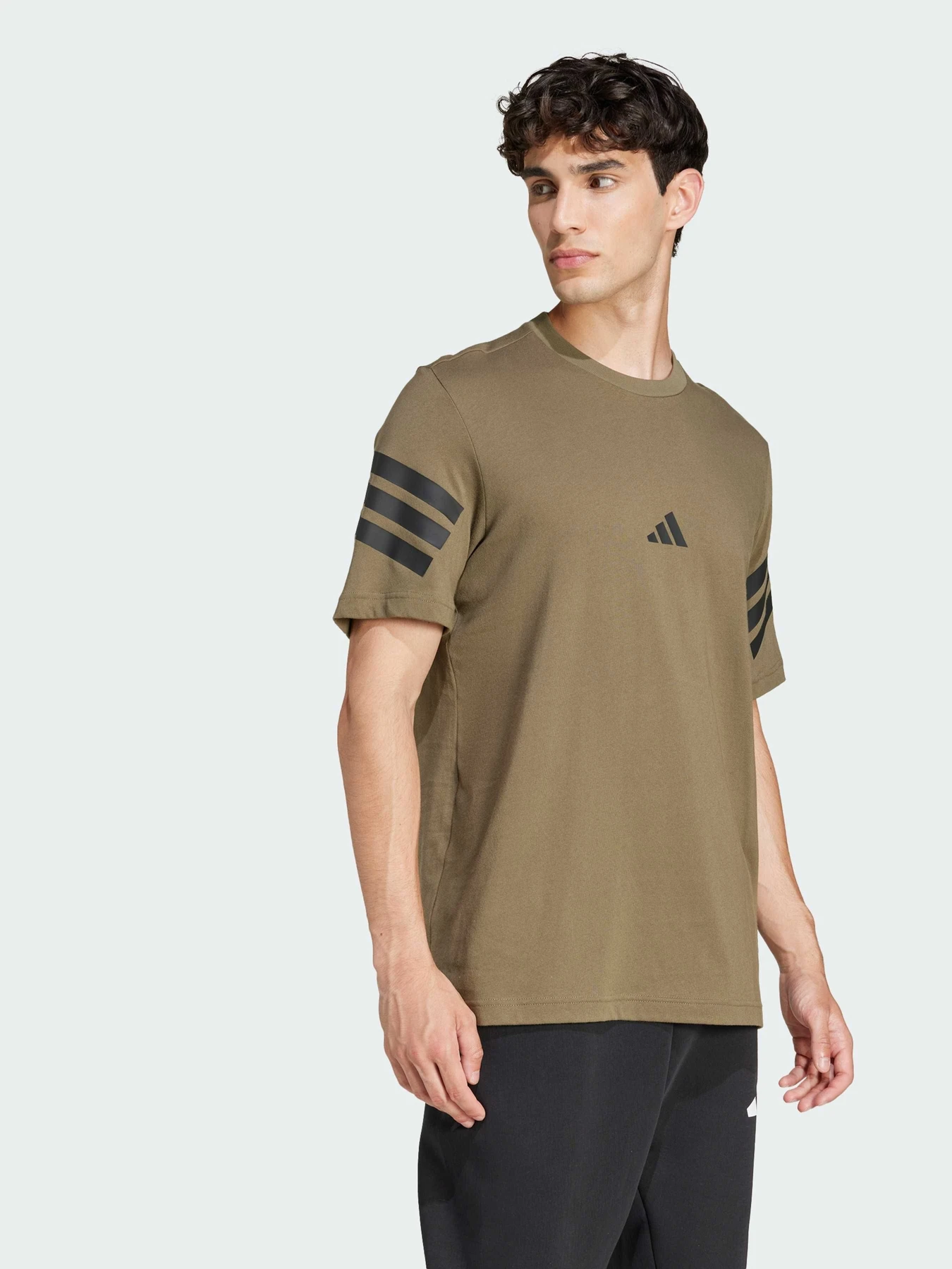 Футболки і поло Adidas 3 Stripes модель JD4876 Футболки і поло Adidas 3 Stripes модель JD4876 Фото