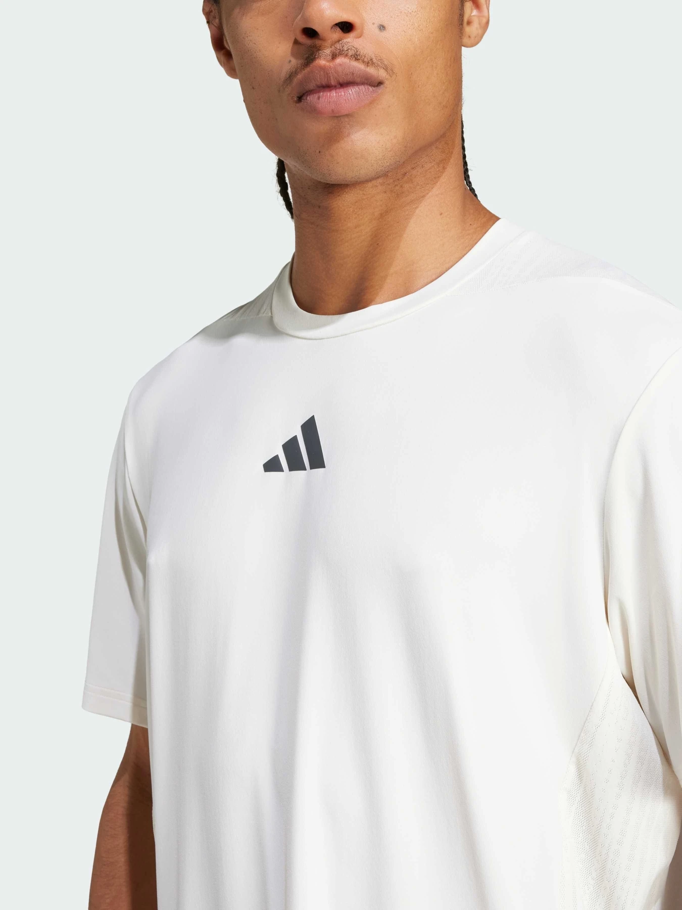 Футболки и поло Adidas модель JE5746 Футболки и поло Adidas модель JE5746 Фото