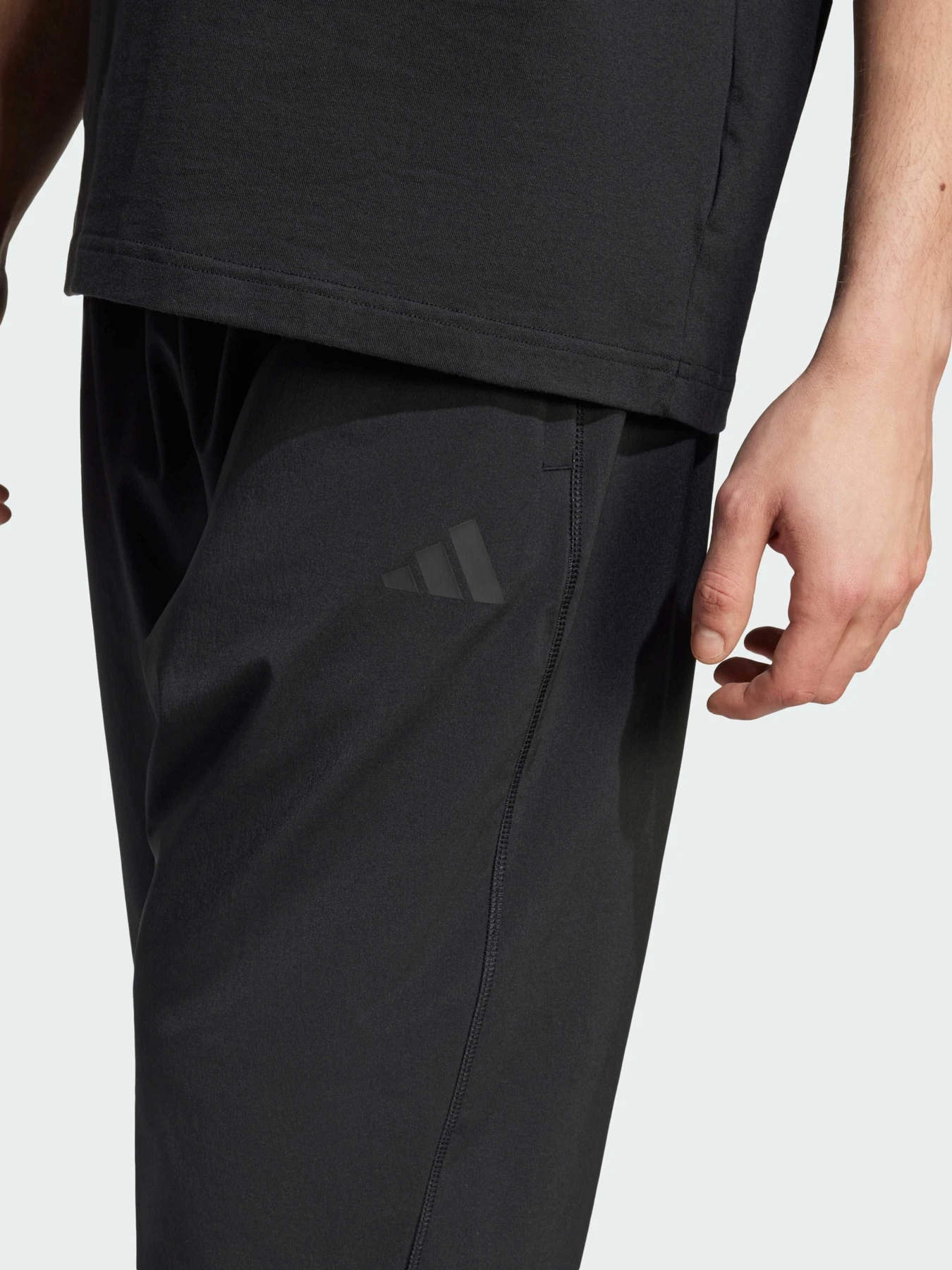 Брюки Adidas модель JF3273 Брюки Adidas модель JF3273 Фото