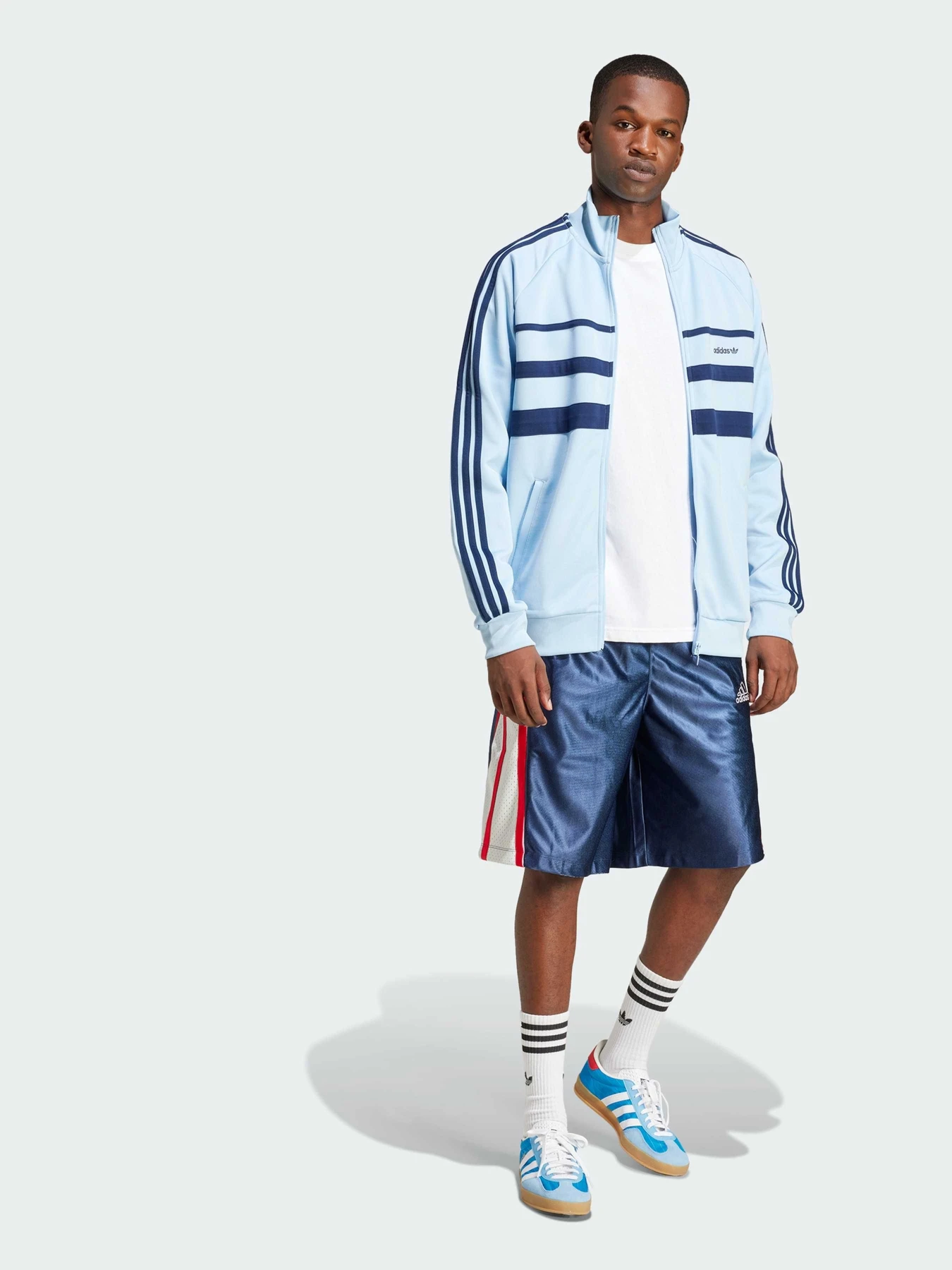Худі та світшоти Adidas Adicolor модель JP1042 Худі та світшоти Adidas Adicolor модель JP1042 Фото