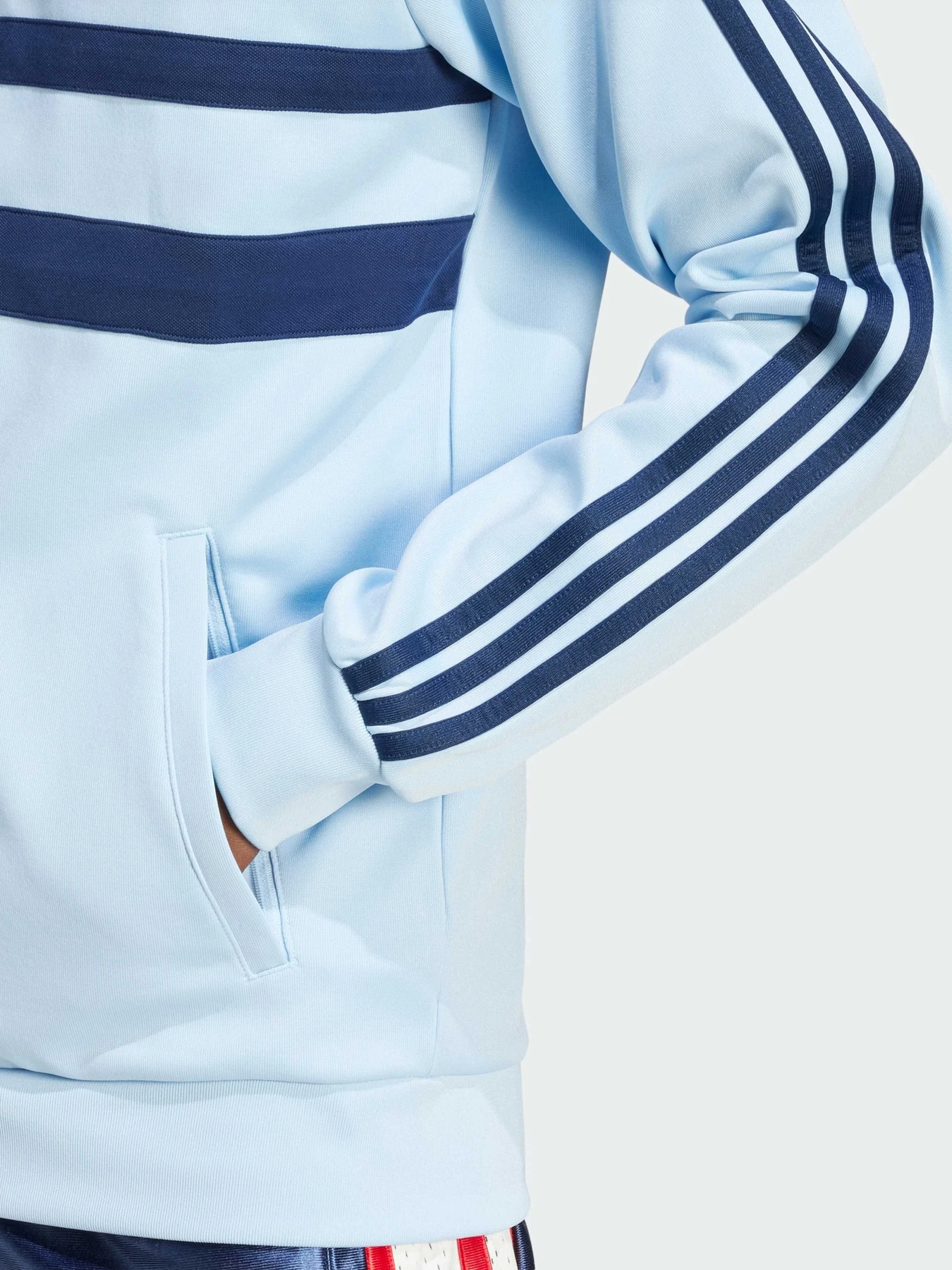 Худі та світшоти Adidas Adicolor модель JP1042 Худі та світшоти Adidas Adicolor модель JP1042 Фото