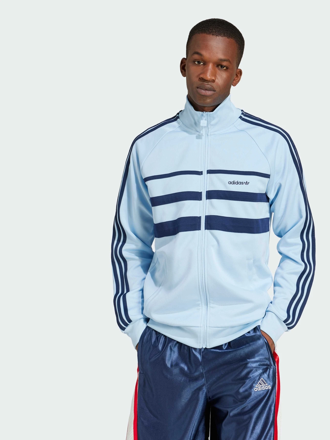 Худі та світшоти Adidas Adicolor модель JP1042 Худі та світшоти Adidas Adicolor модель JP1042 Фото