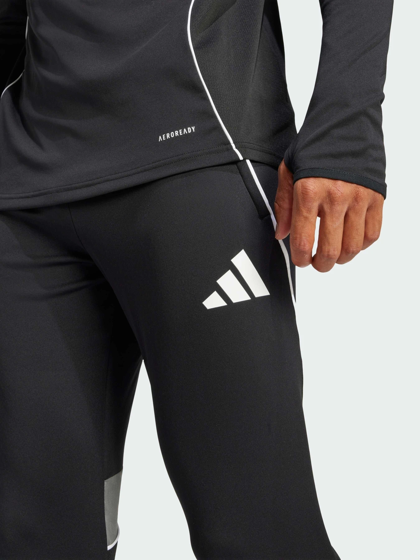 Худи и свитшоты Adidas Tiro модель JJ1515 Фото