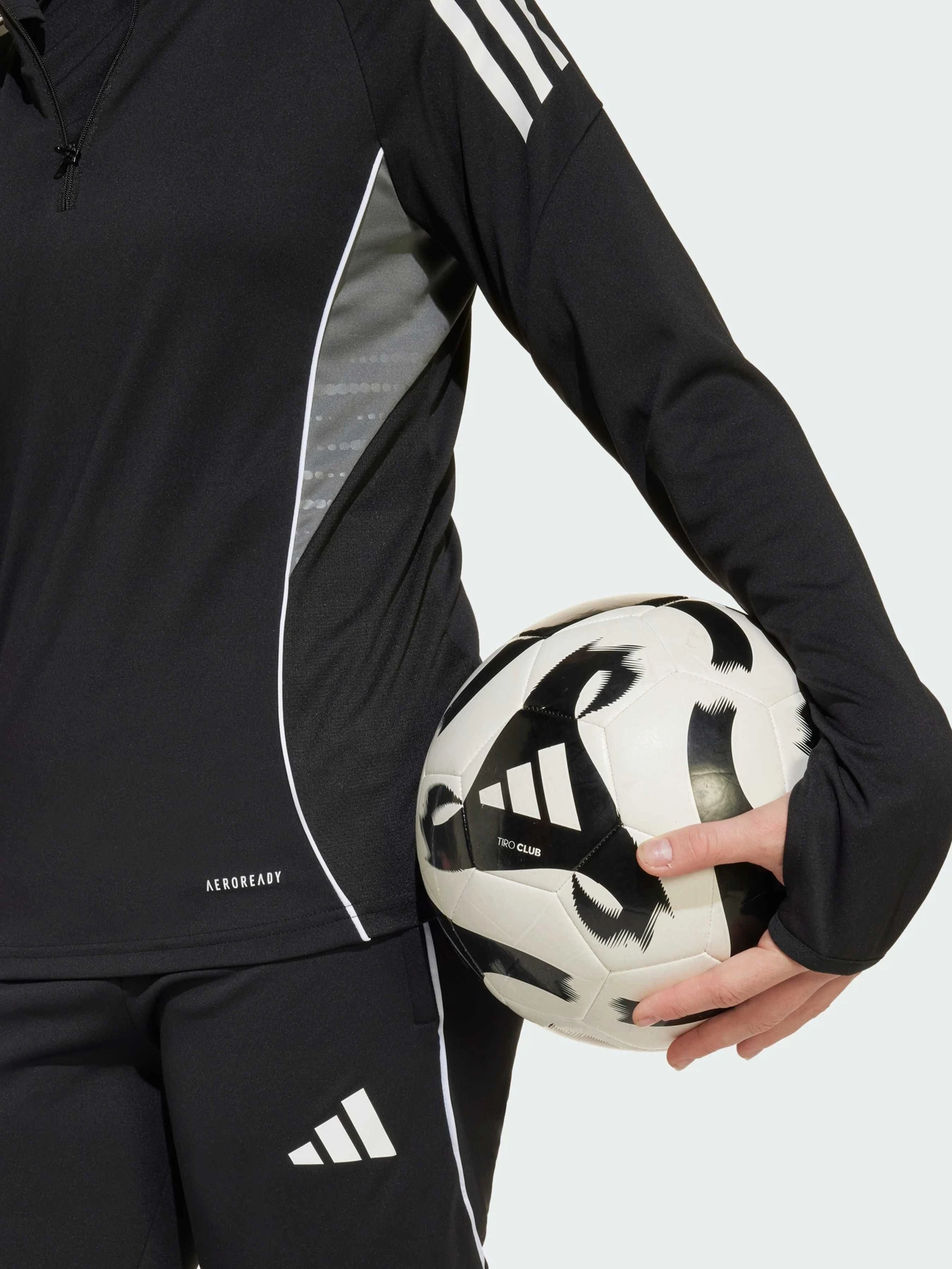 Худи и свитшоты Adidas Tiro модель IW0453 Фото