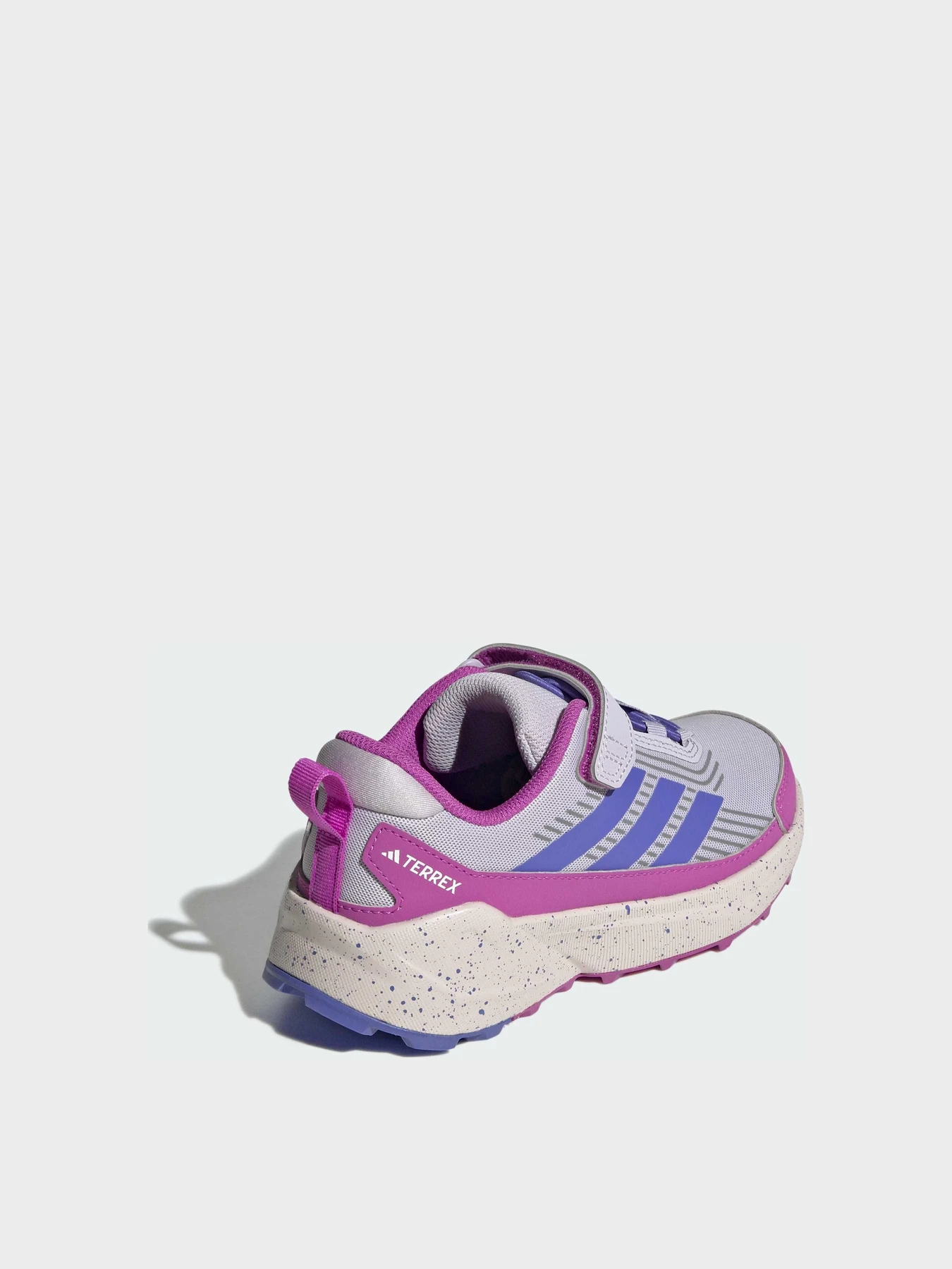 Кроссовки Adidas модель JI1033 Кроссовки Adidas модель JI1033 Фото