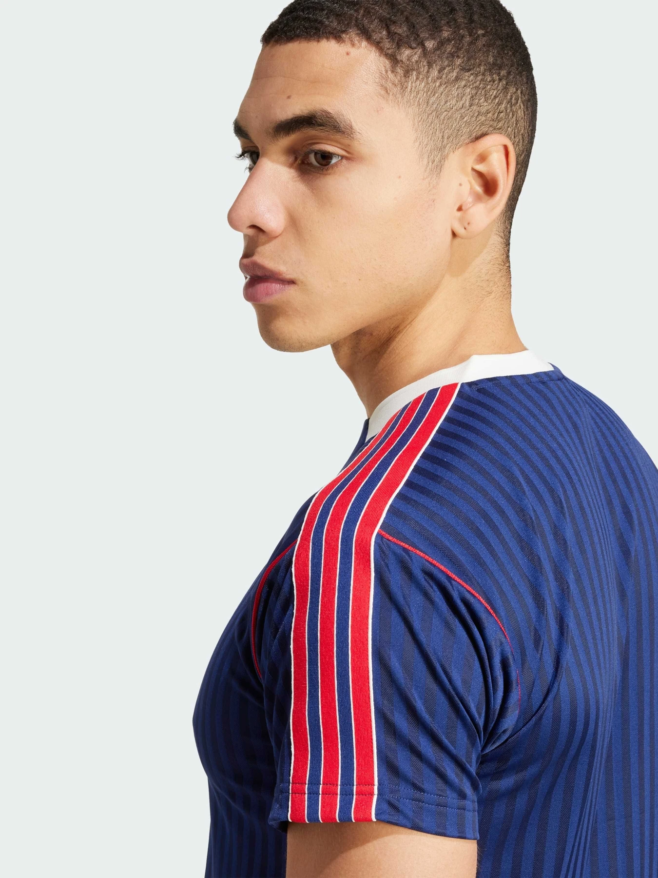 Футболки и поло Adidas модель JF0546 Футболки и поло Adidas модель JF0546 Фото