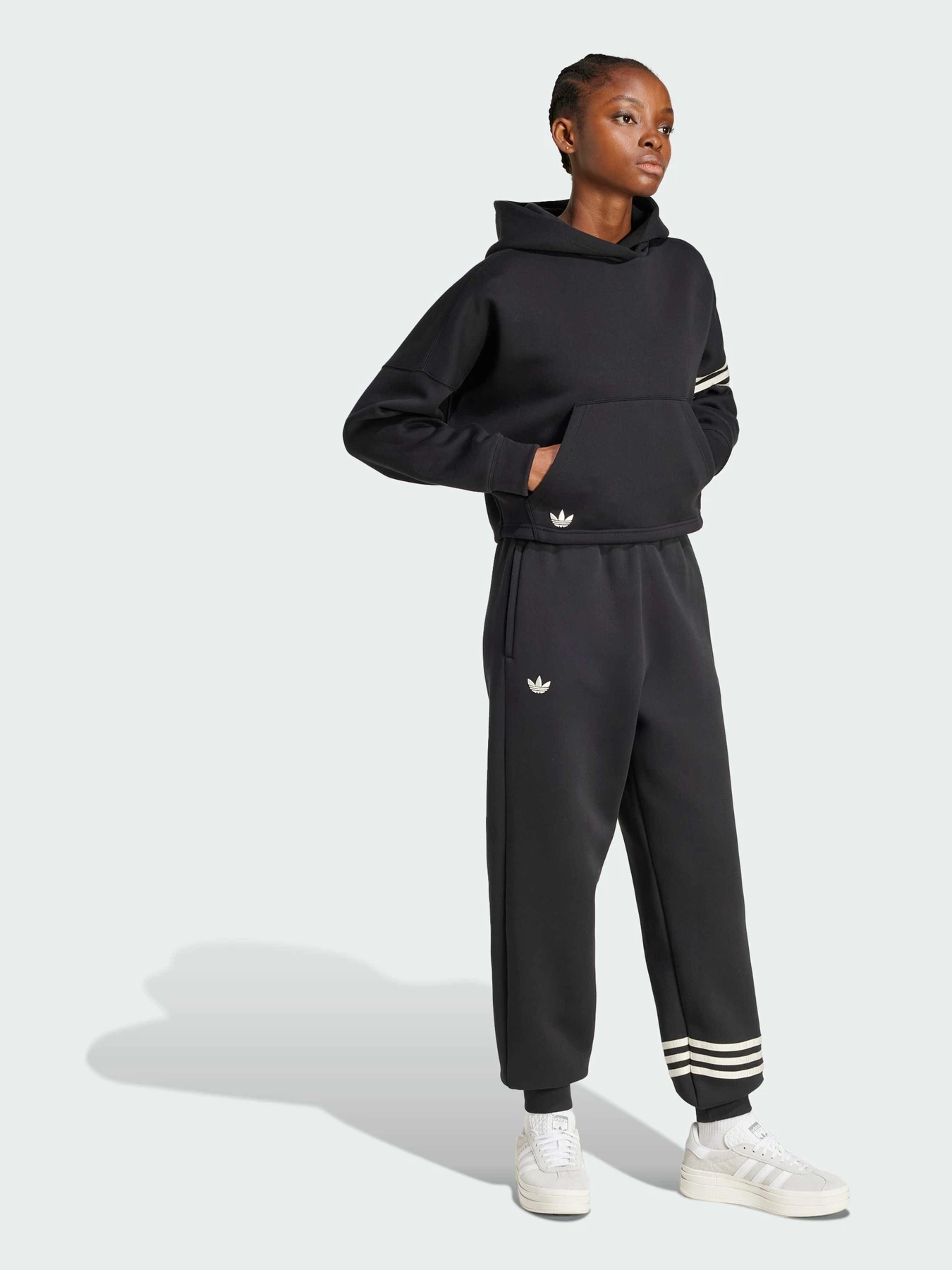 Худи и свитшоты Adidas модель JI8500 Фото