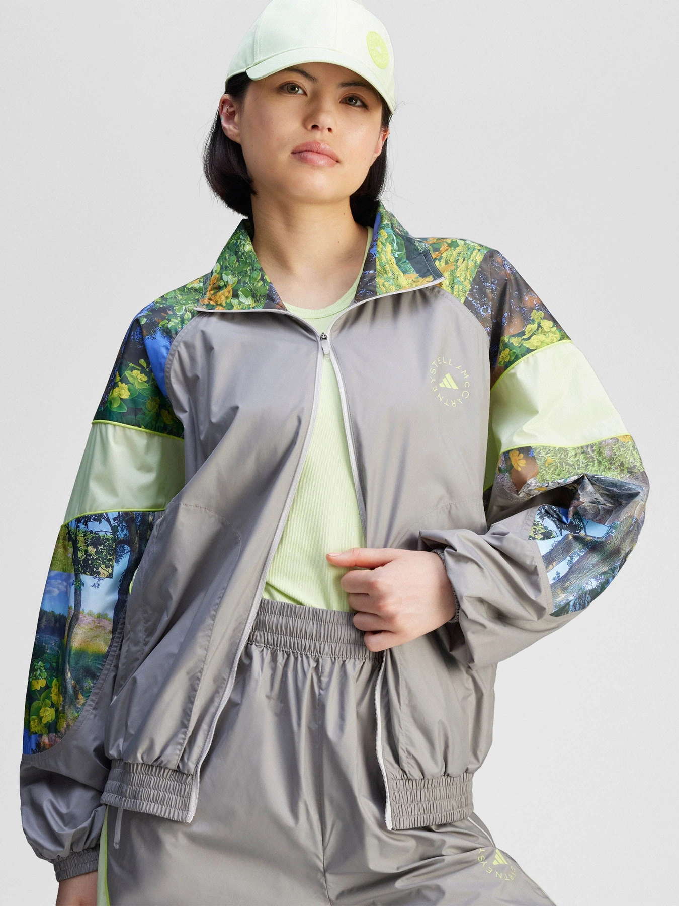 Худи и свитшоты Adidas модель JG5793 Фото