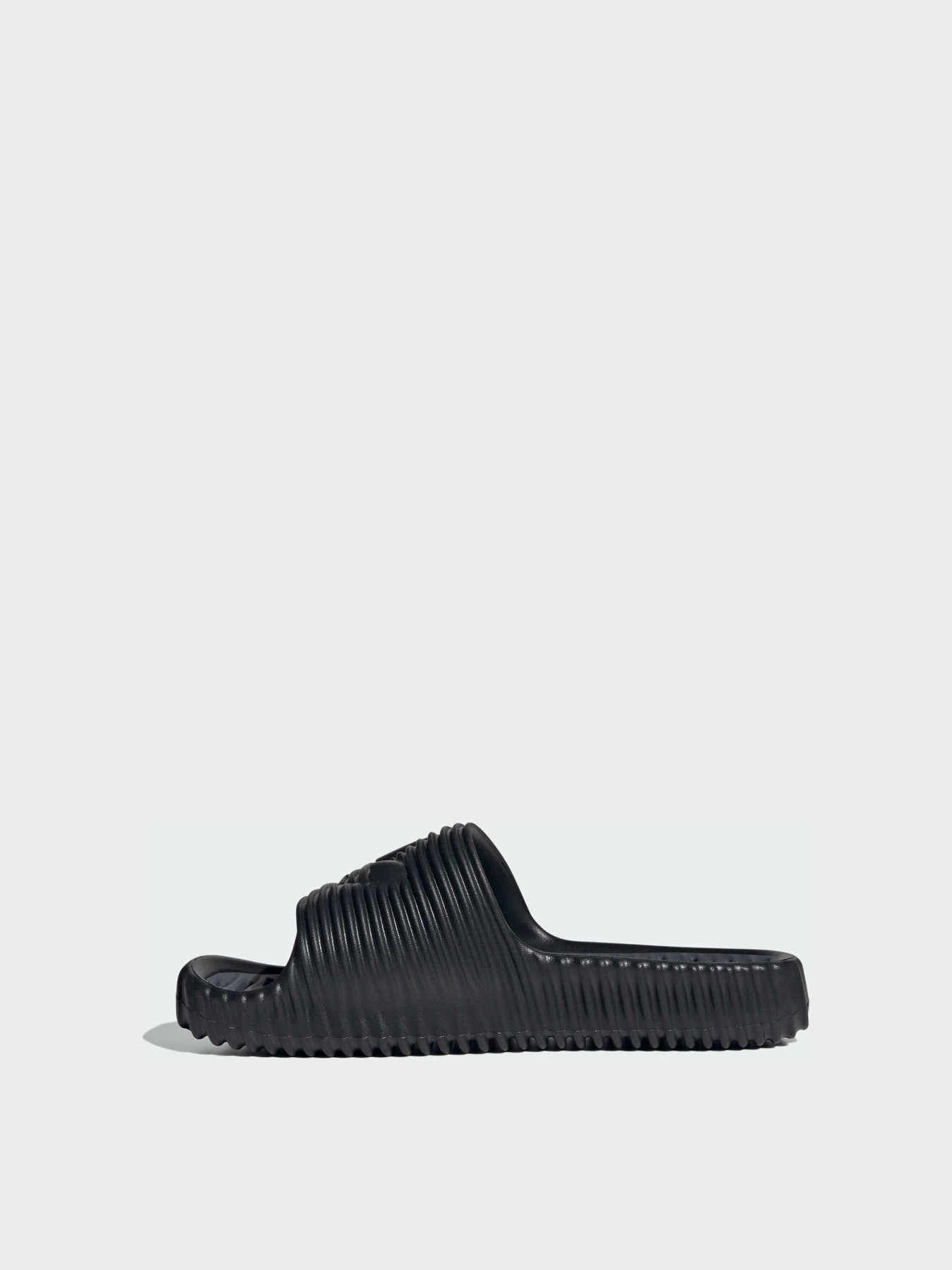Шлёпанцы Adidas Adilette модель IH6159 Шлёпанцы Adidas Adilette модель IH6159 Фото