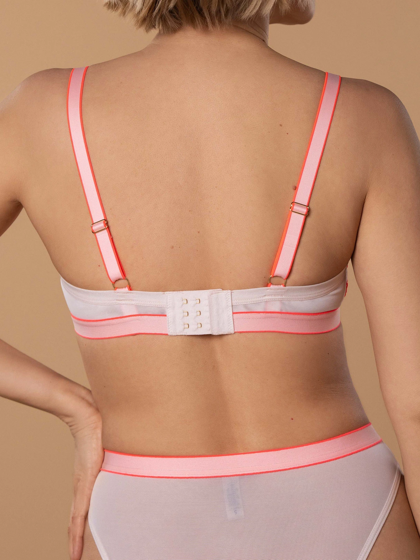 Нижня білизна Brabrabra модель SLZ27201026_Neon-Coral Нижня білизна Brabrabra модель SLZ27201026_Neon-Coral Фото