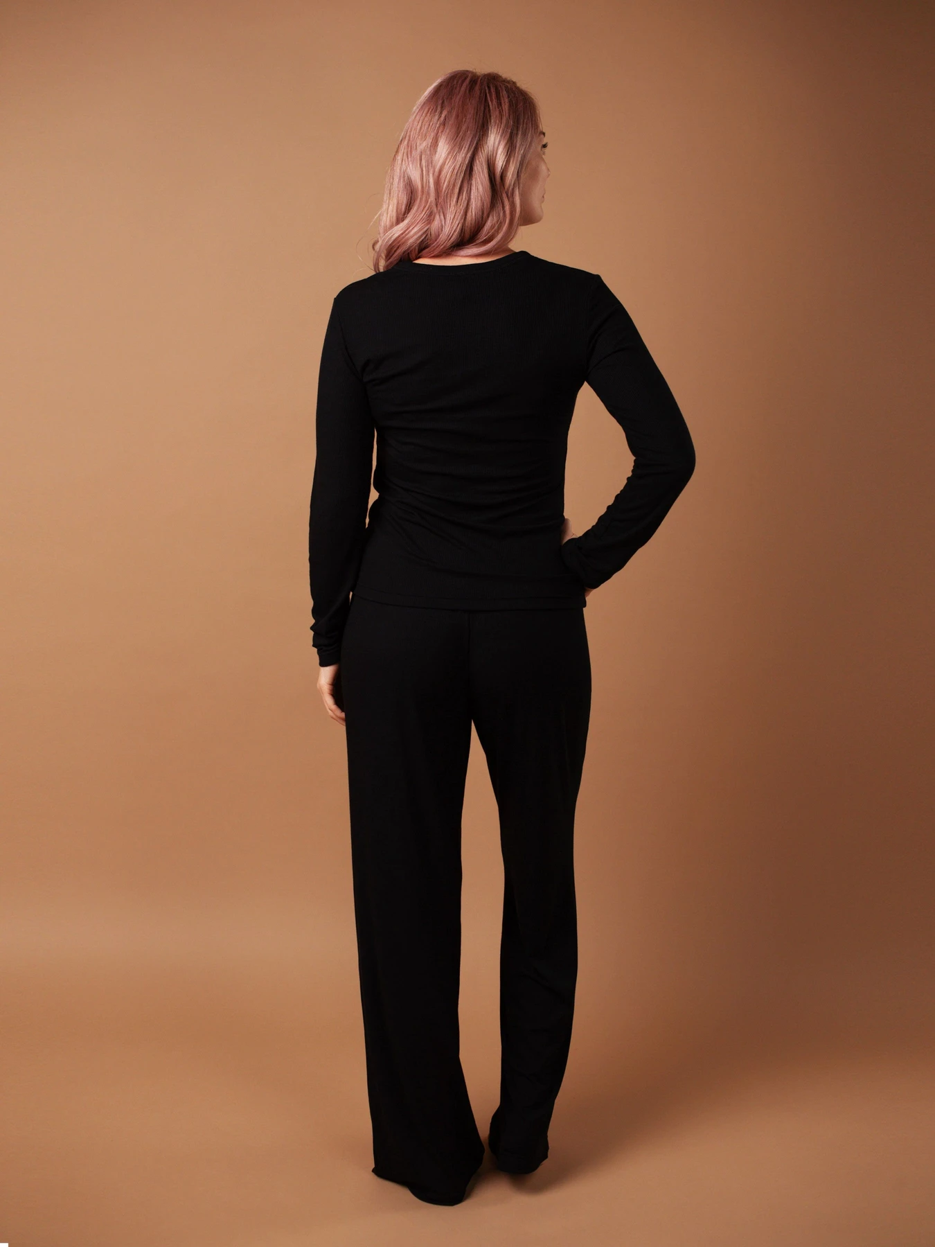 Одяг для дому та сну Brabrabra модель HOM25313010_Black Фото