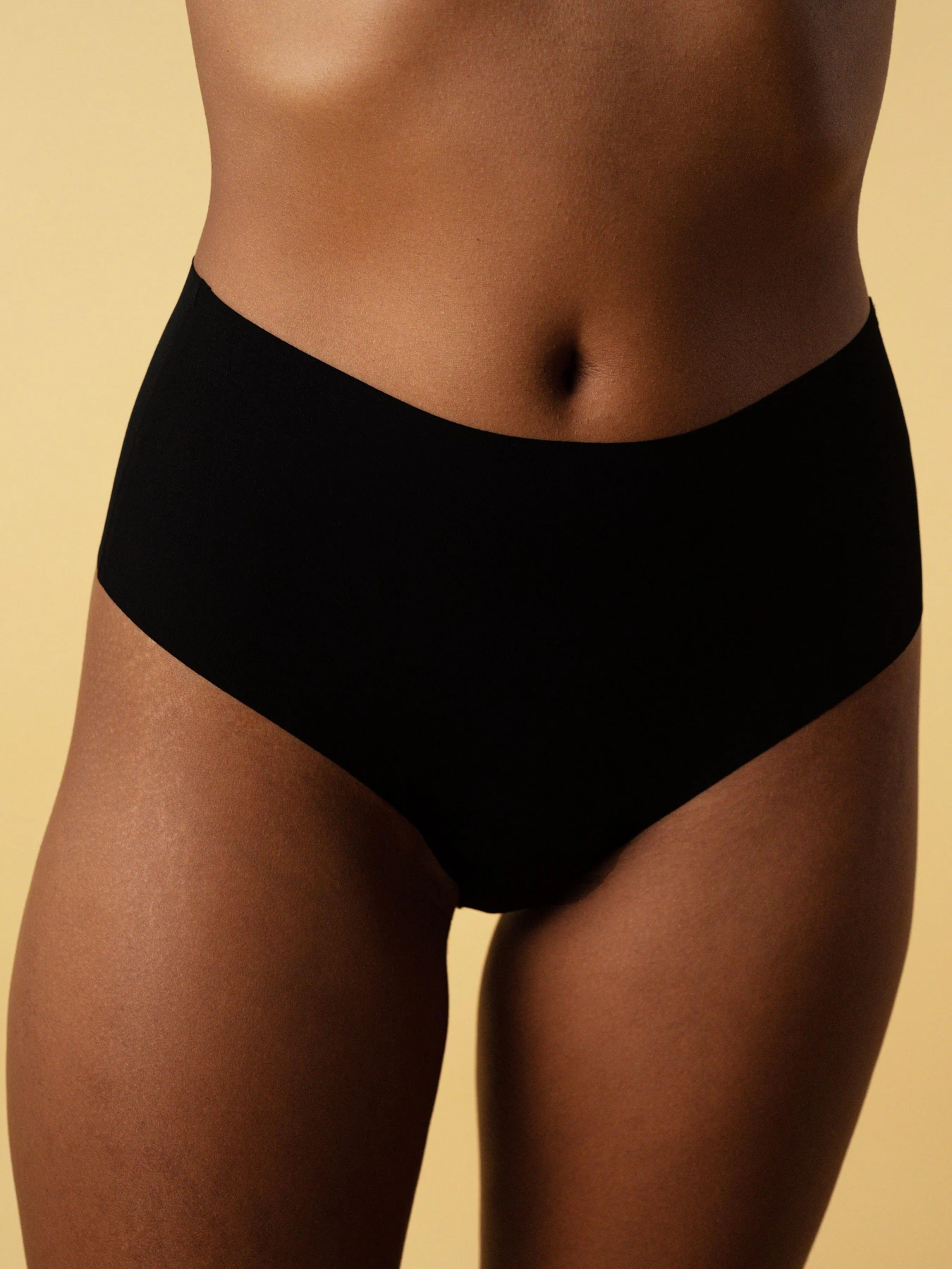 Нижнее белье Brabrabra модель SLZ26702104_3_black.gray.cream Нижнее белье Brabrabra модель SLZ26702104_3_black.gray.cream Фото