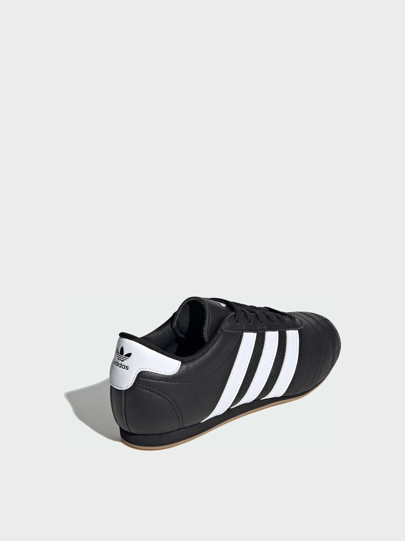 Кроссовки Adidas модель JS1193 Кроссовки Adidas модель JS1193 Фото