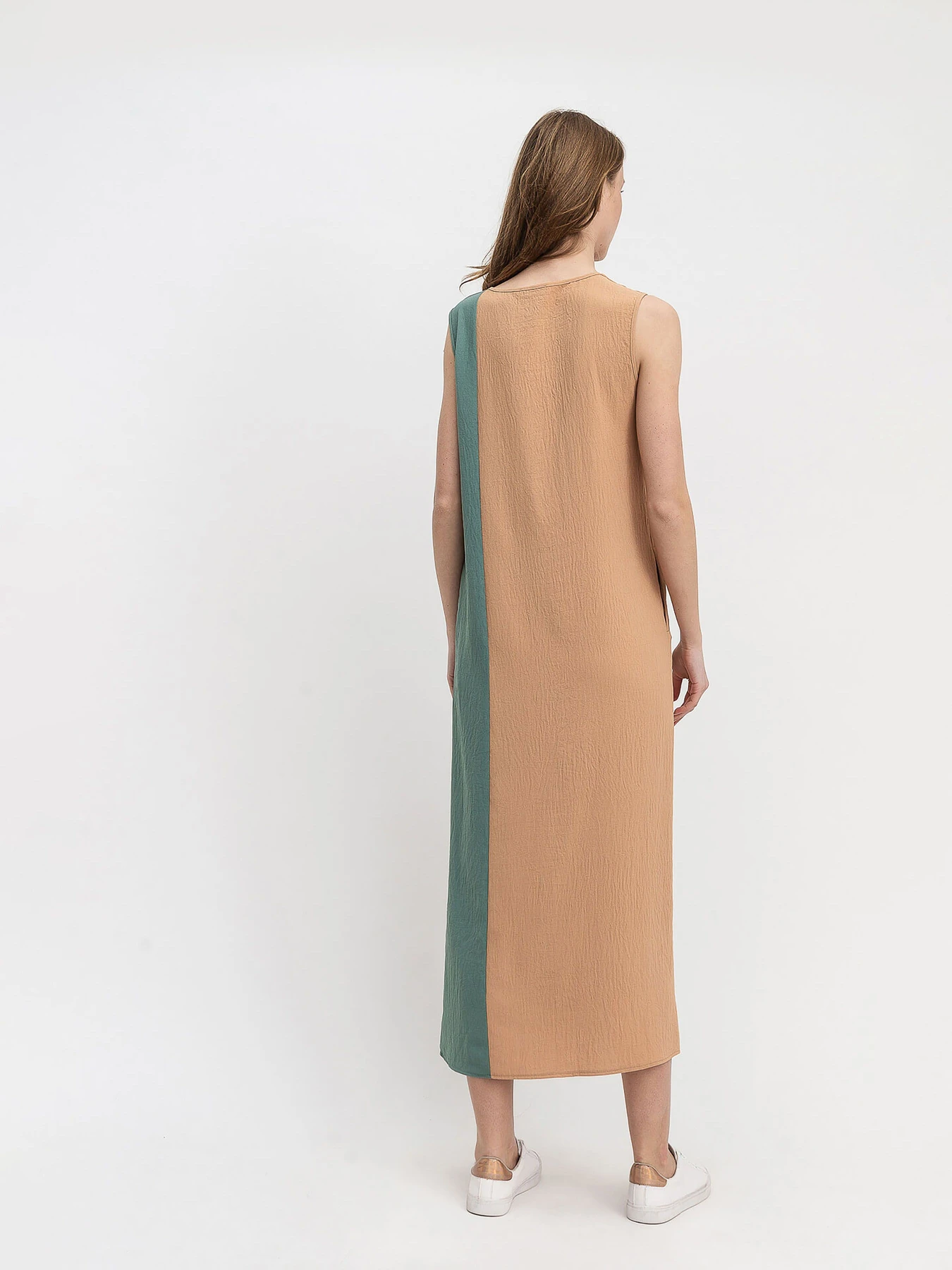 Платья Lesia модель GreenMadeyiraWMNSDRSSLS Фото