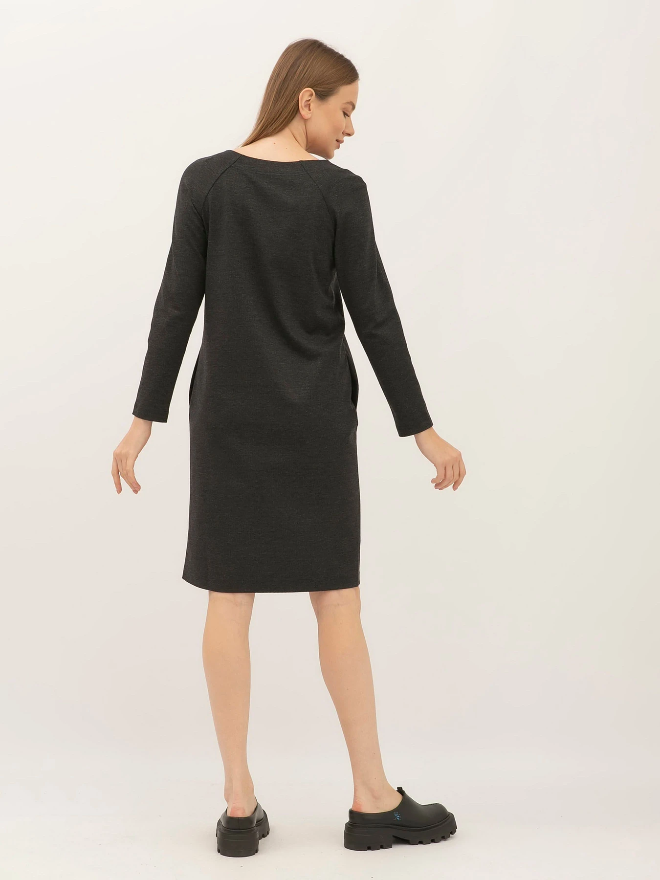 Платья Lesia модель Menta302GreyWMNSDRSSLS Фото