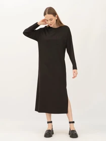 Сукні Lesia модель Mioto11BlackWMNSDRSSLS Фото