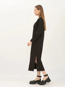 Сукні Lesia модель Mioto11BlackWMNSDRSSLS Фото