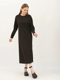 Сукні Lesia модель Mioto11BlackWMNSDRSSLS Фото