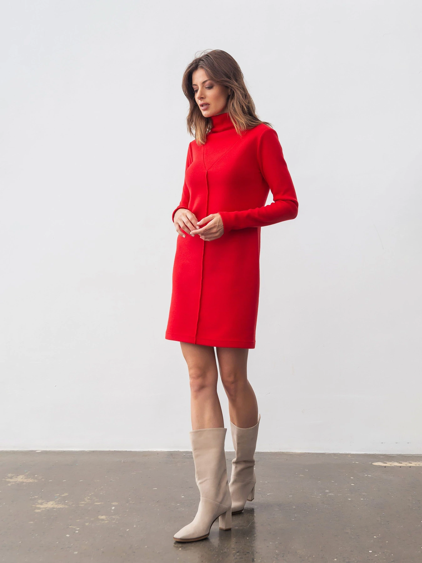 Платья Lesia модель LiamRedWMNSDRSSLS Фото