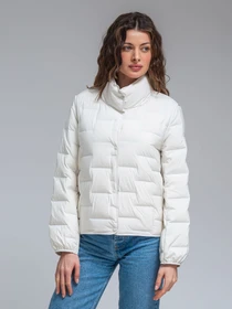 Куртки и дубленки VIVA WEAR модель 24-milk Фото