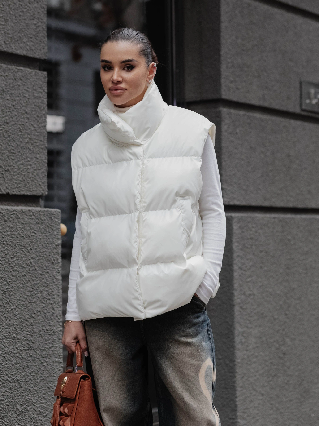 Куртки та дублянки Jadone Fashion модель Zhylet_Soft_bilyy Фото