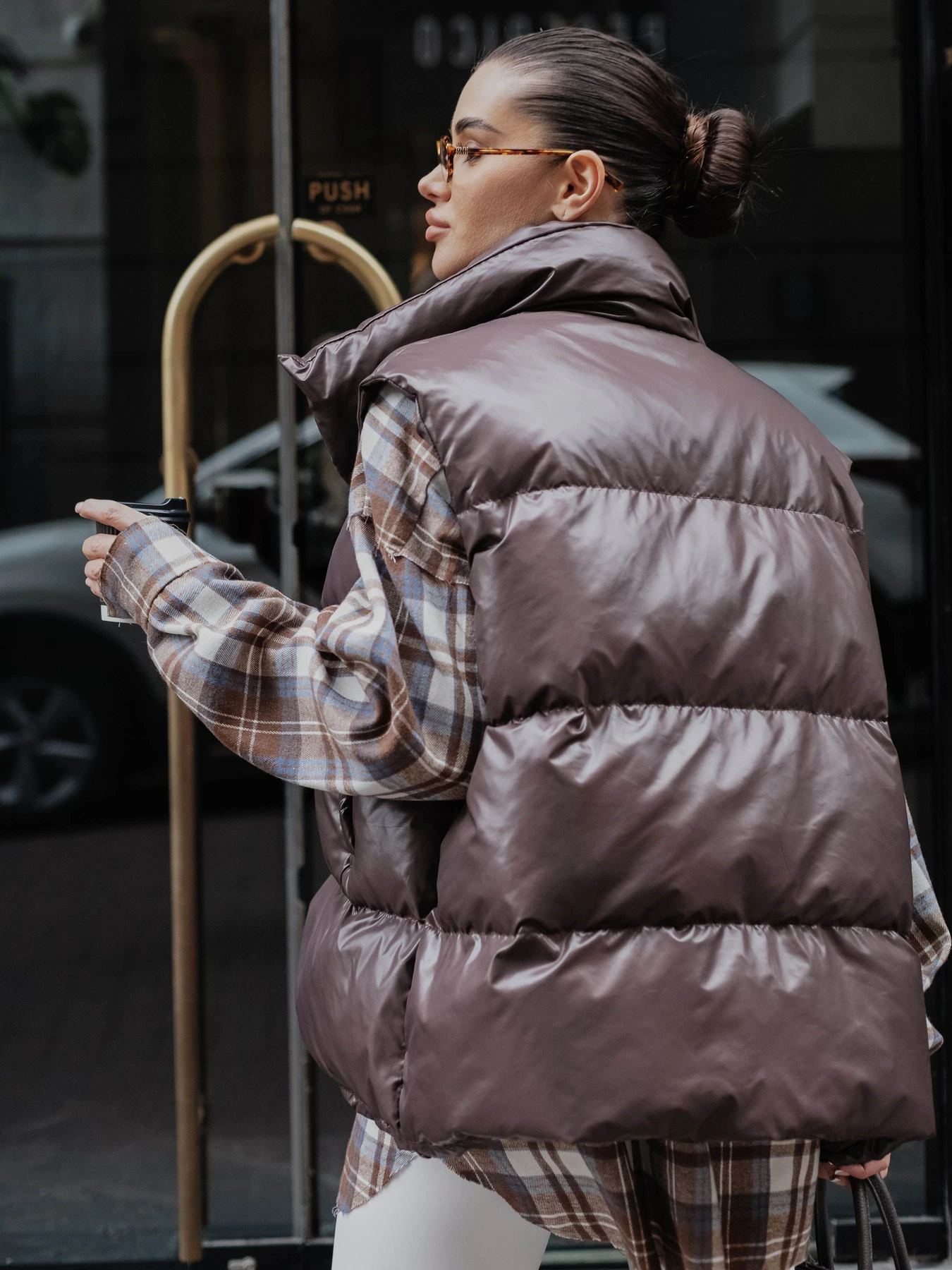 Куртки и дубленки Jadone Fashion модель Zhylet_Soft_chokol Фото