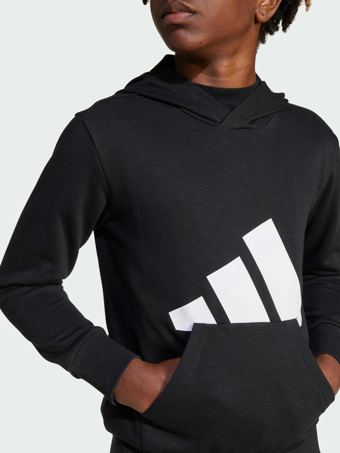 Худи и свитшоты Adidas модель JC9667 Худи и свитшоты Adidas модель JC9667 Фото