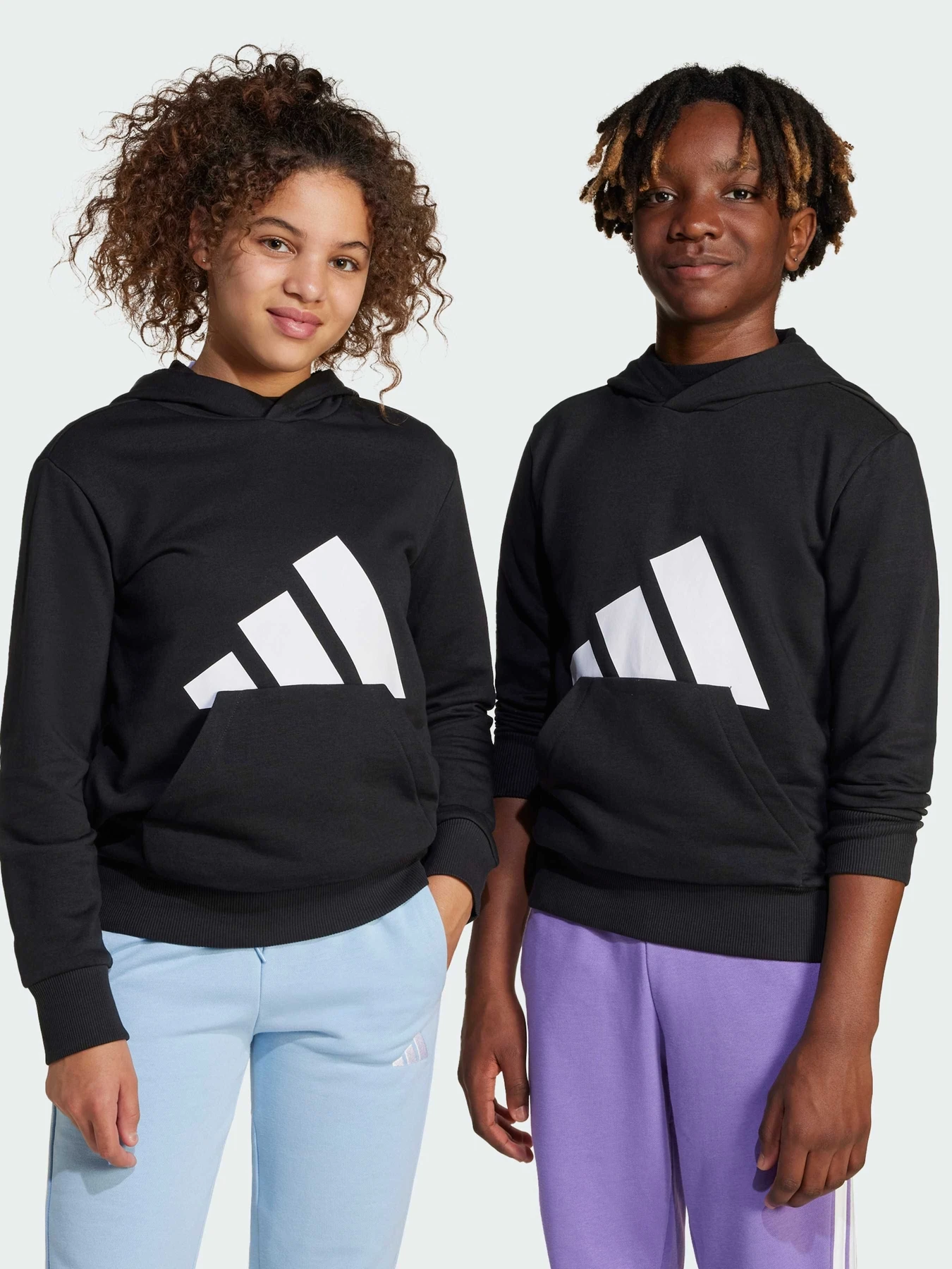 Худи и свитшоты Adidas модель JC9667 Худи и свитшоты Adidas модель JC9667 Фото
