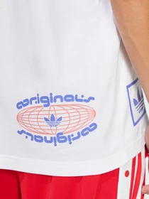 Футболки і поло Adidas Graphics модель JD0663 Фото