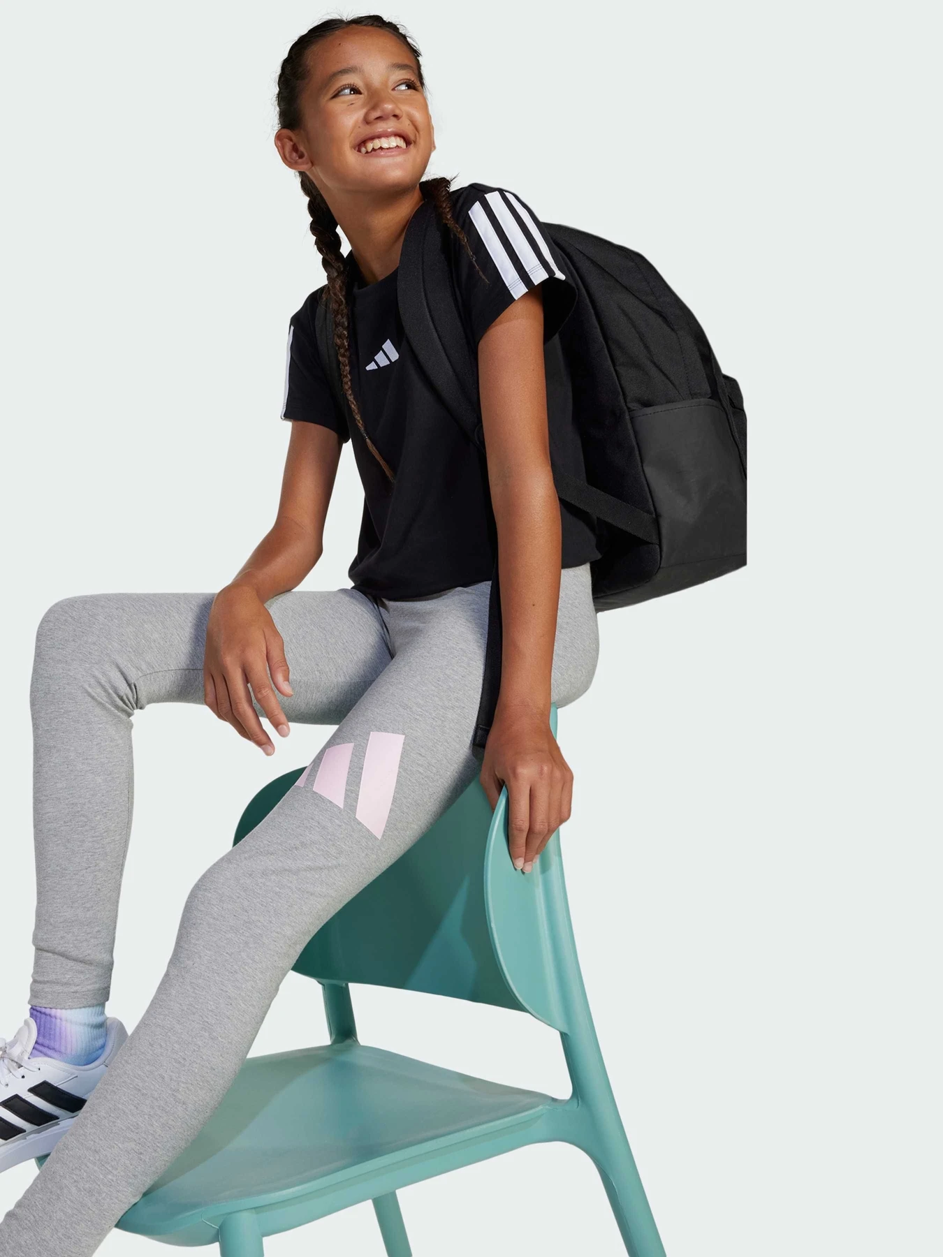 Брюки Adidas модель JC9631 Брюки Adidas модель JC9631 Фото
